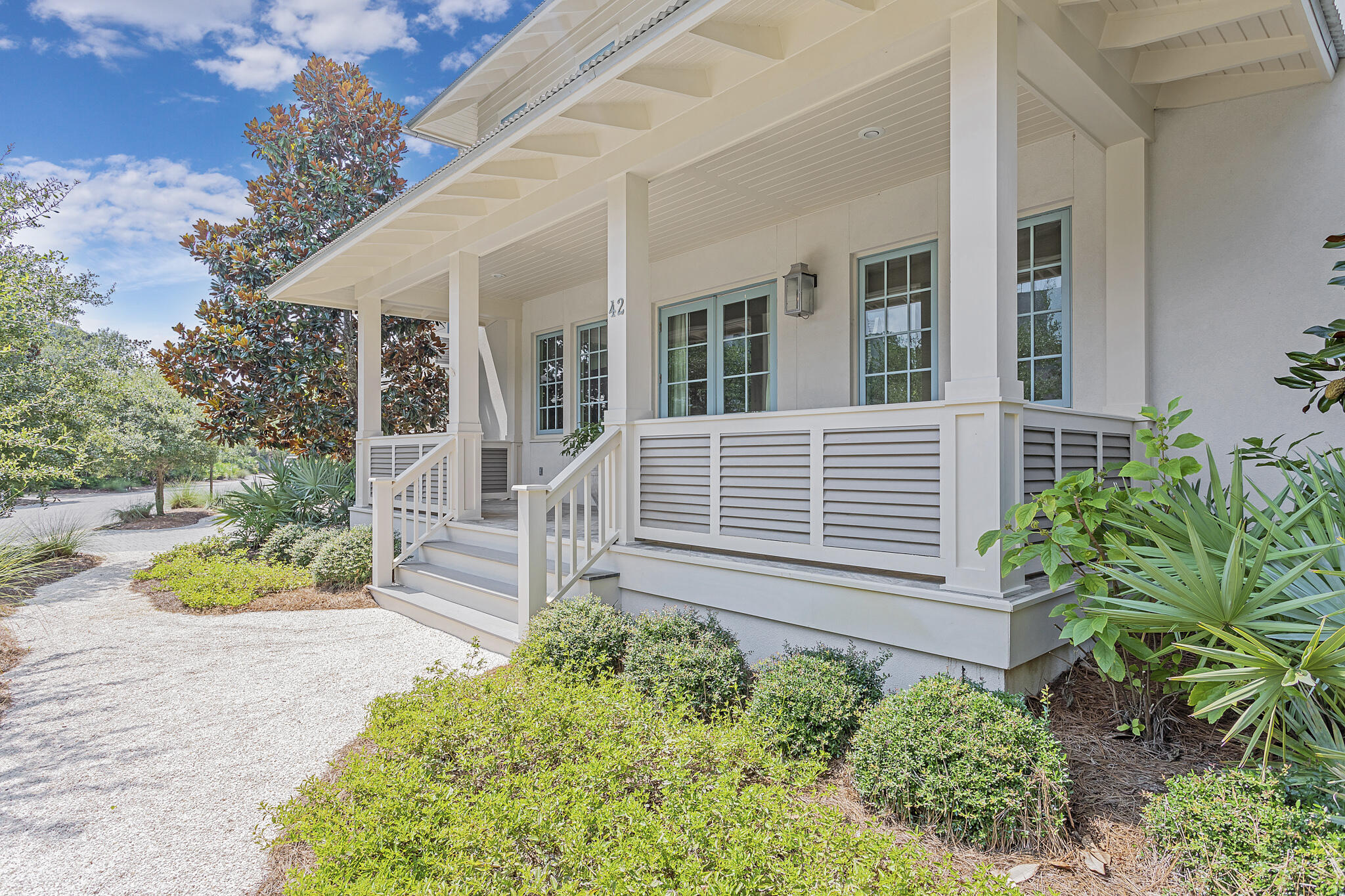 42 E Bermuda Drive
