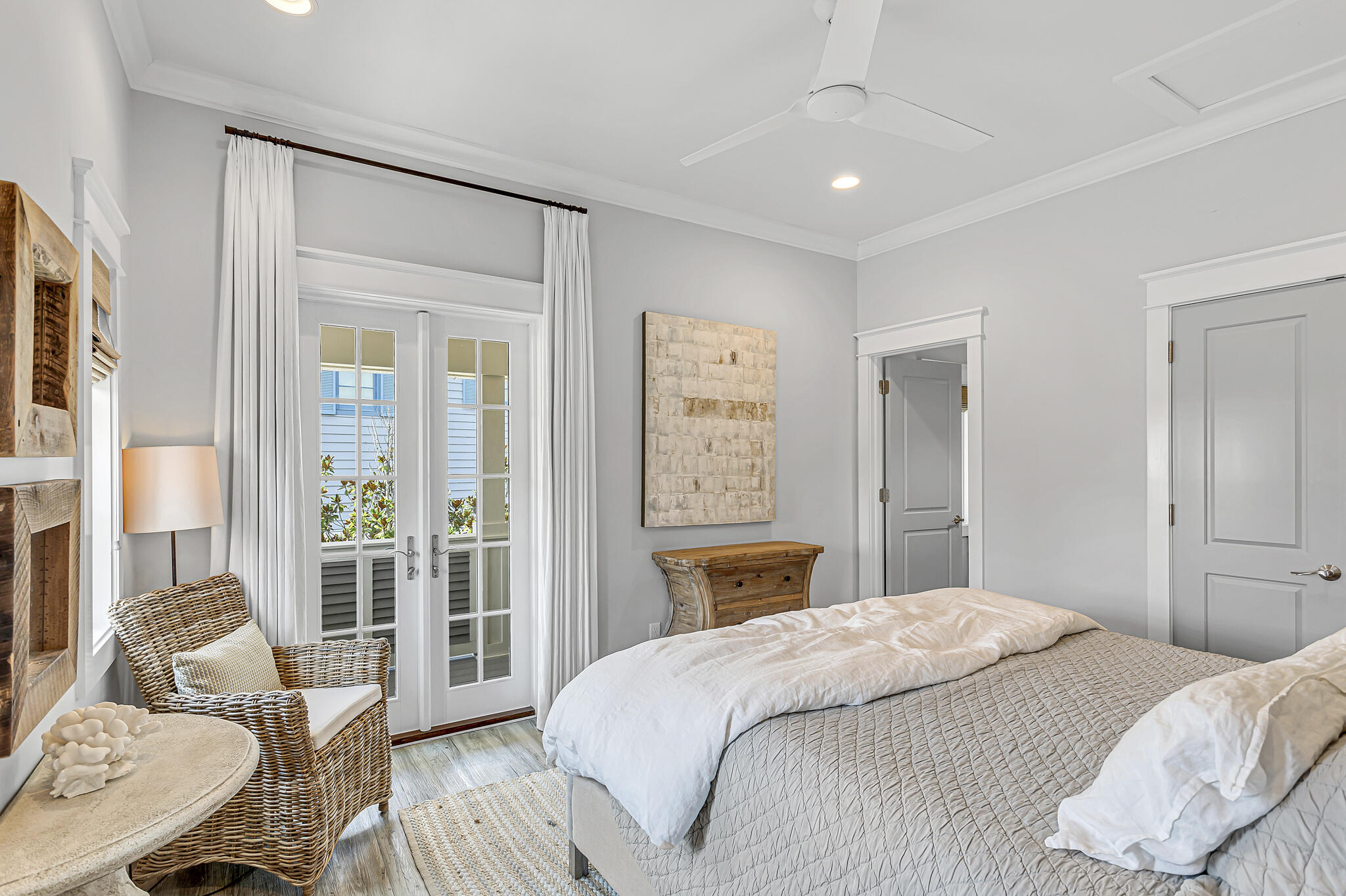 42 E Bermuda Drive