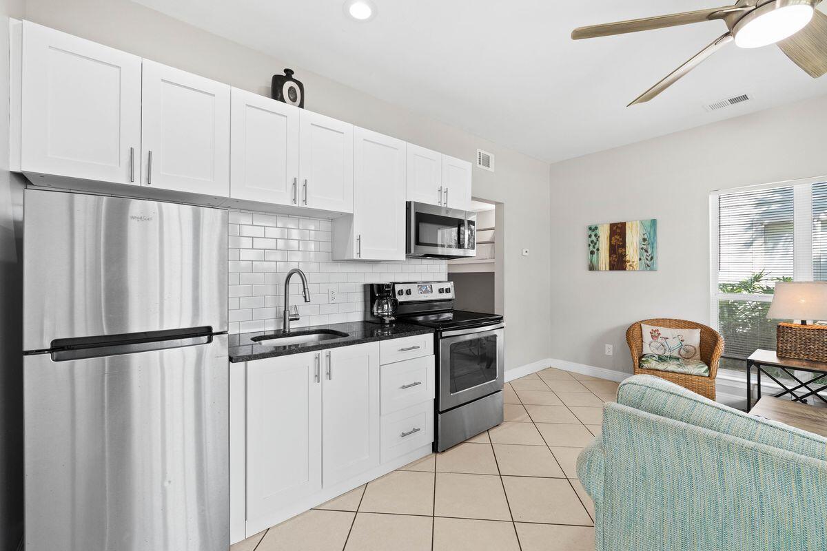 69 Crystal Beach Drive, UNIT 4