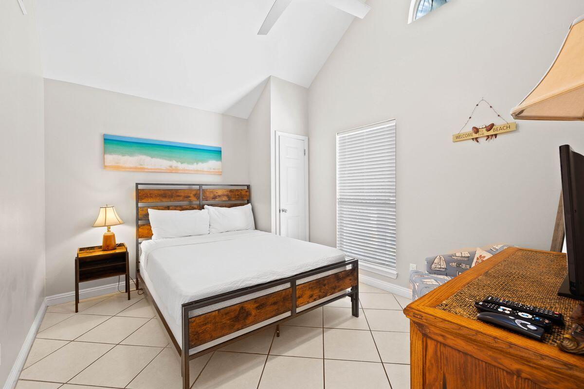 69 Crystal Beach Drive, UNIT 4