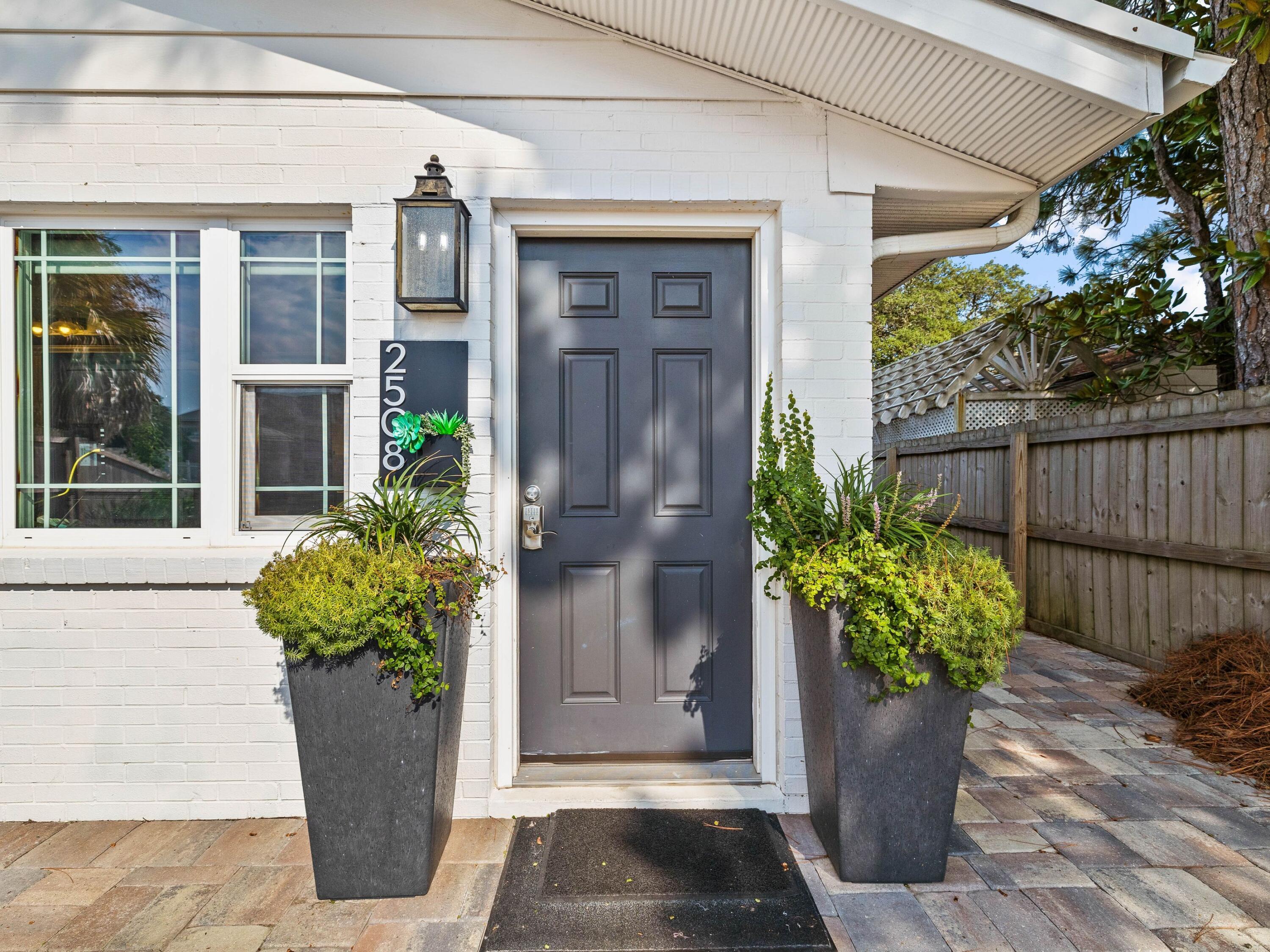 2508 W County Highway 30A