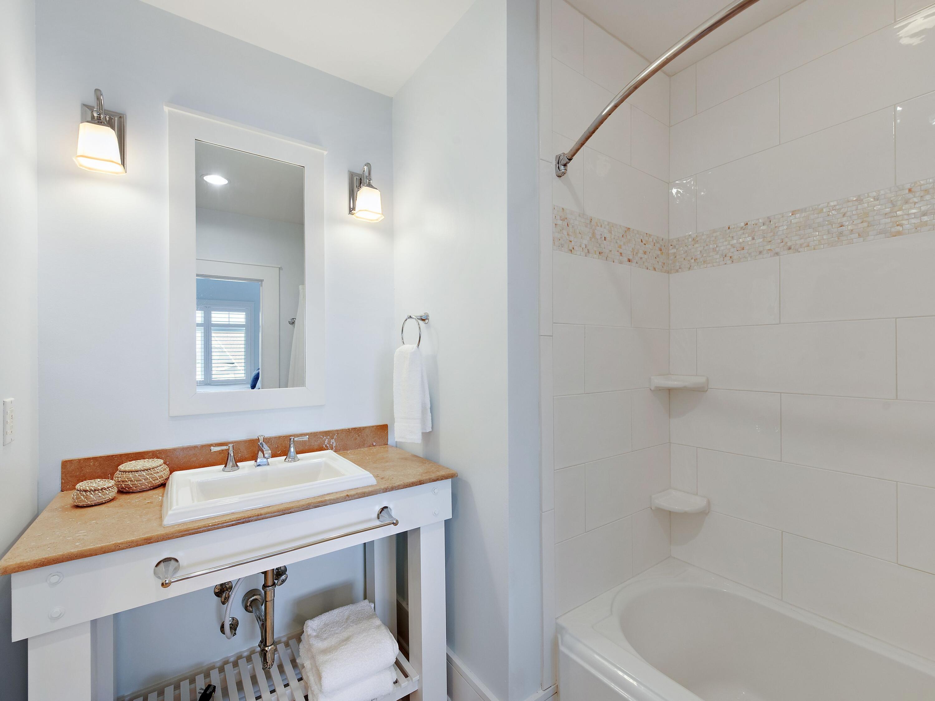 99 Compass Point Way, UNIT 202