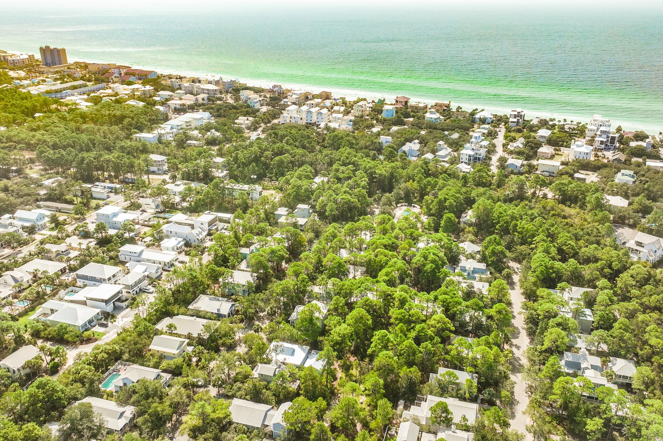 253 N Andalusia Avenue