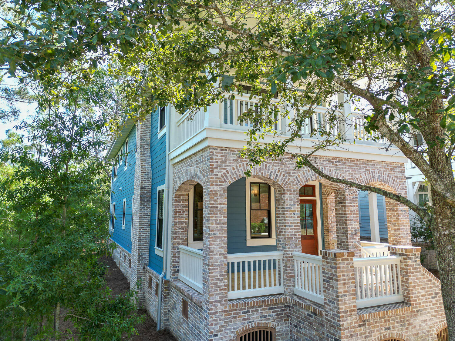 14 S Pontchartrain