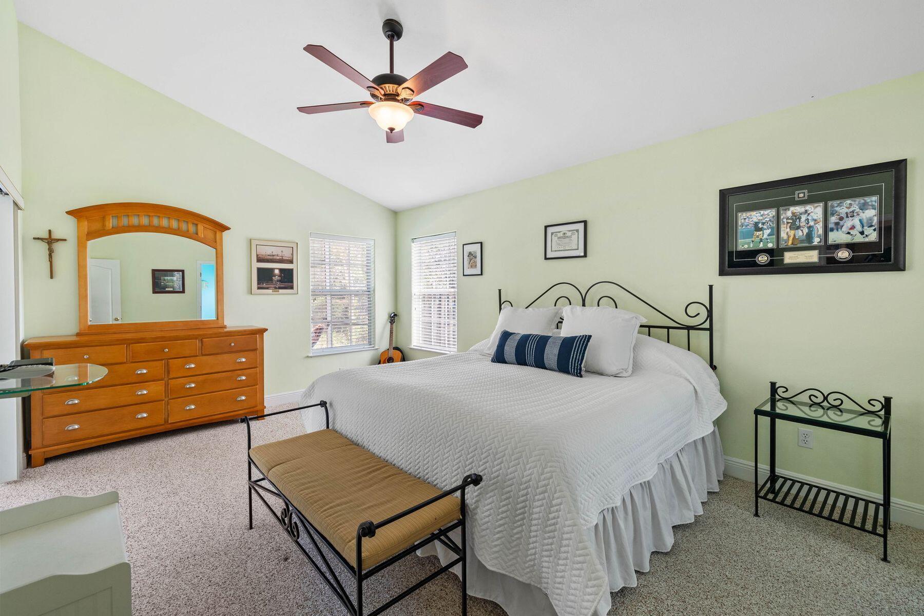 21004 S Lakeview Drive