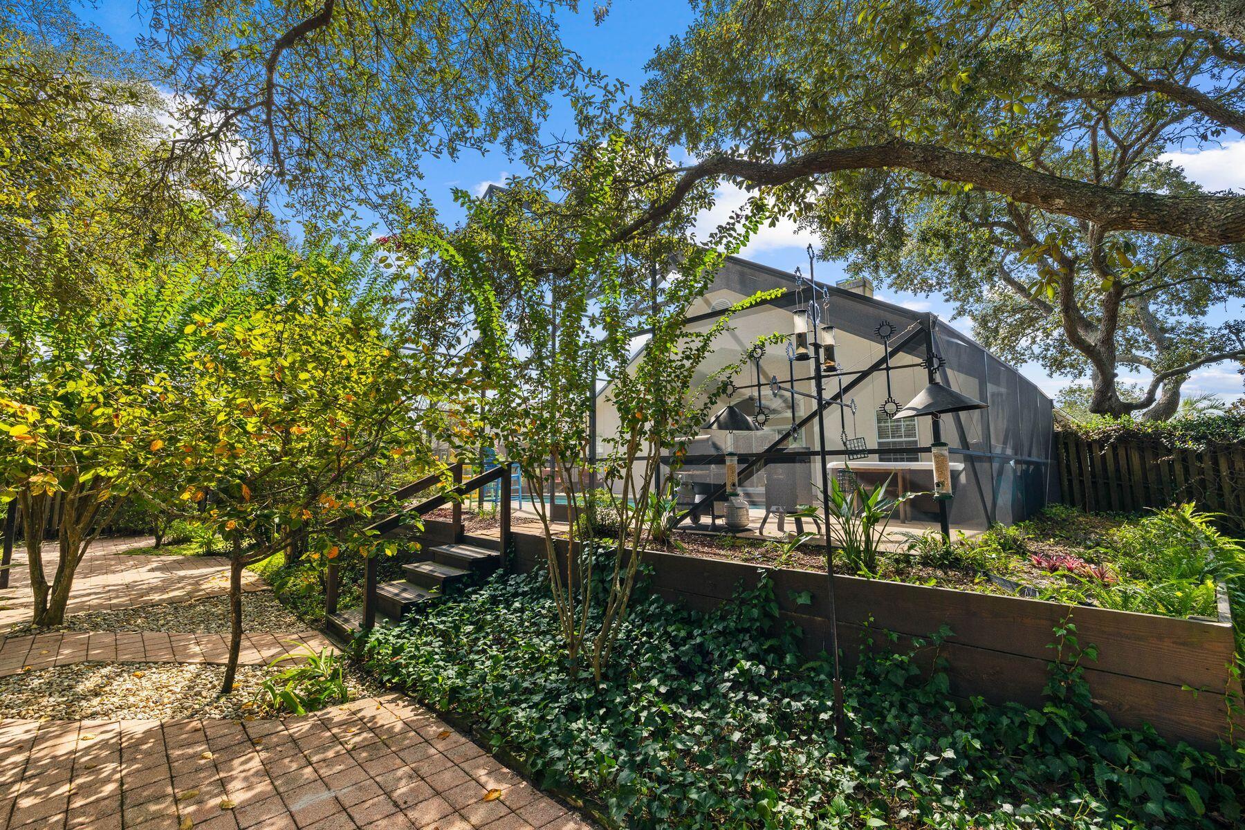 21004 S Lakeview Drive