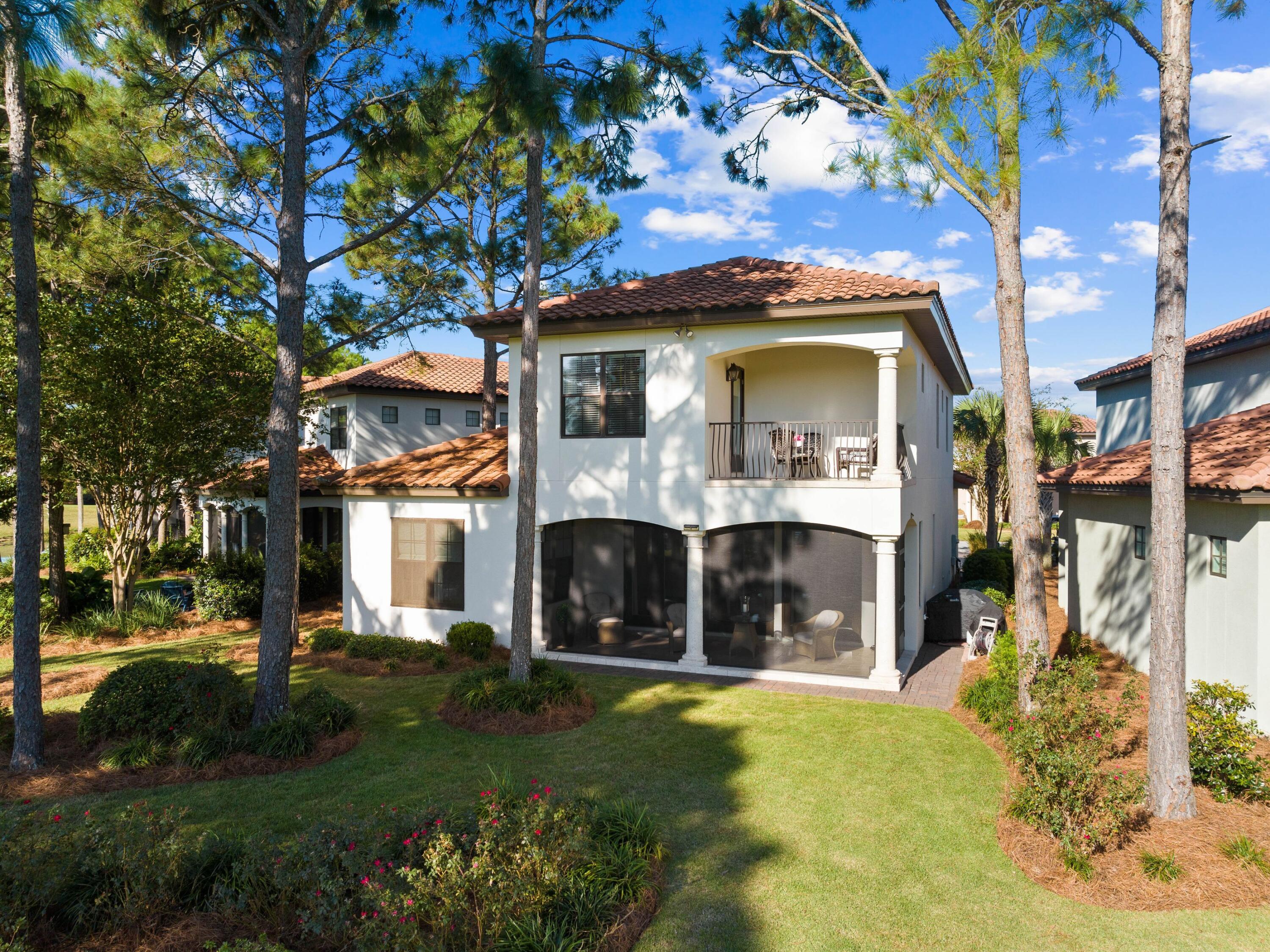 1889 Baytowne Loop