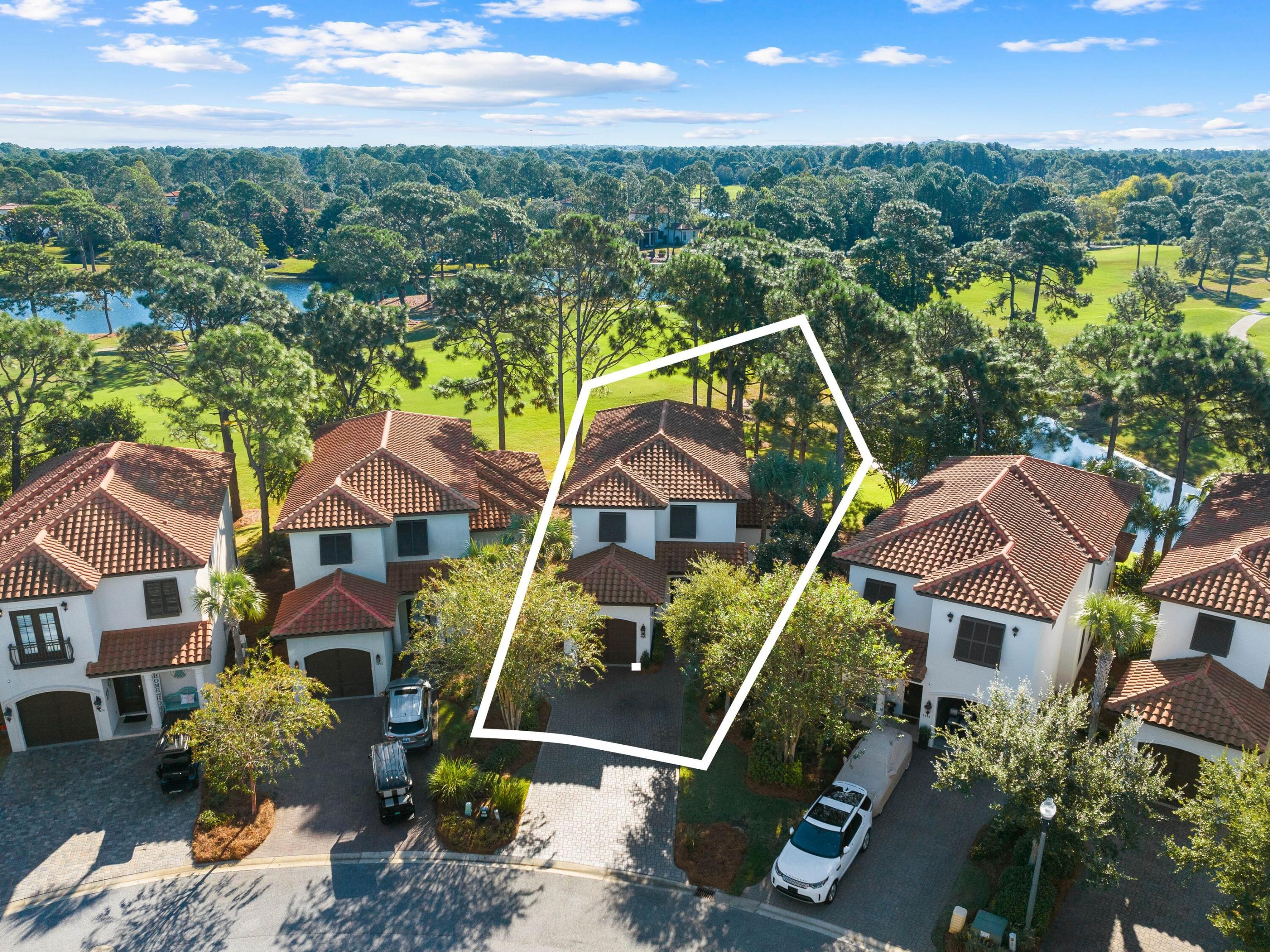 1889 Baytowne Loop