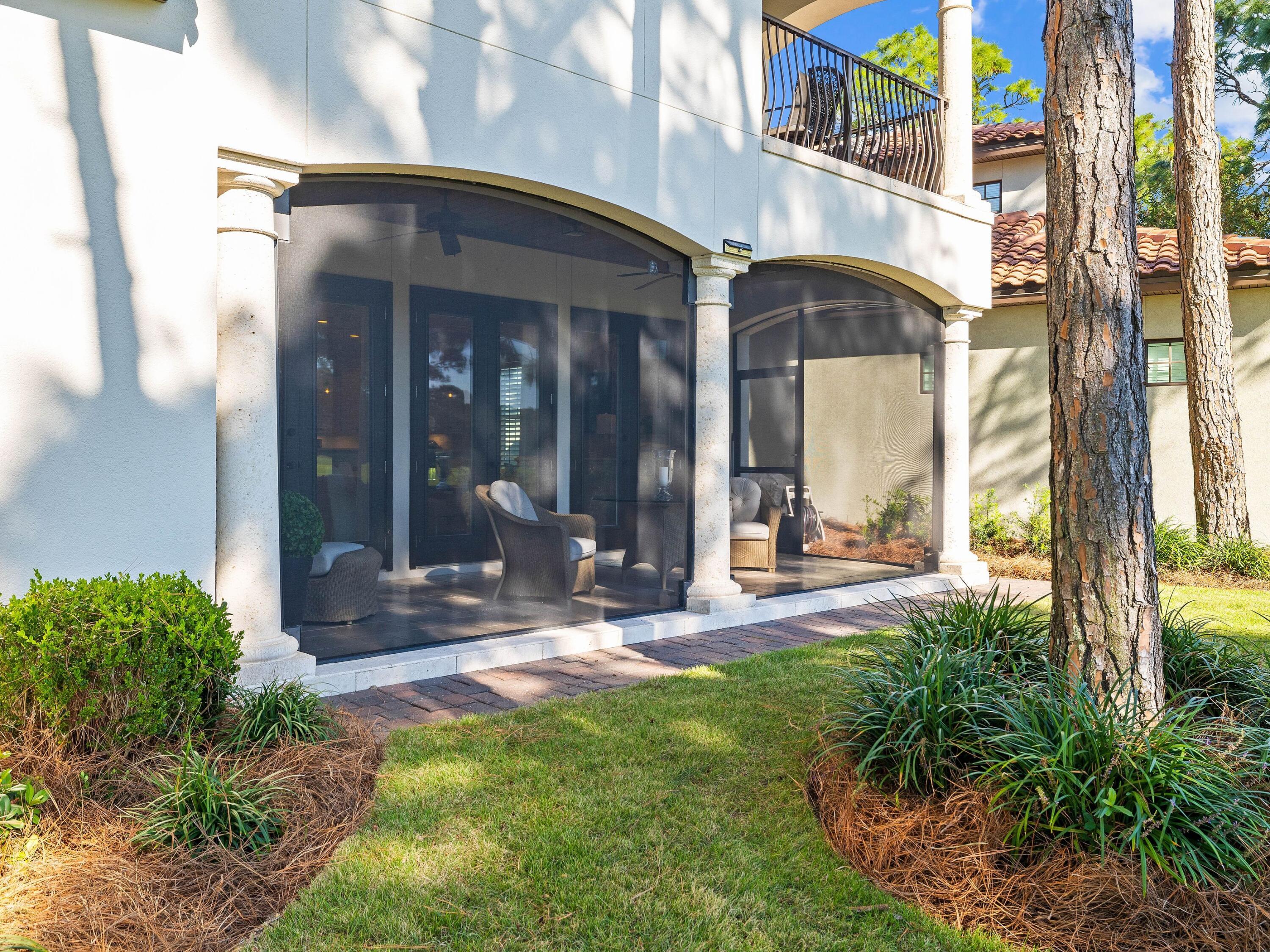 1889 Baytowne Loop