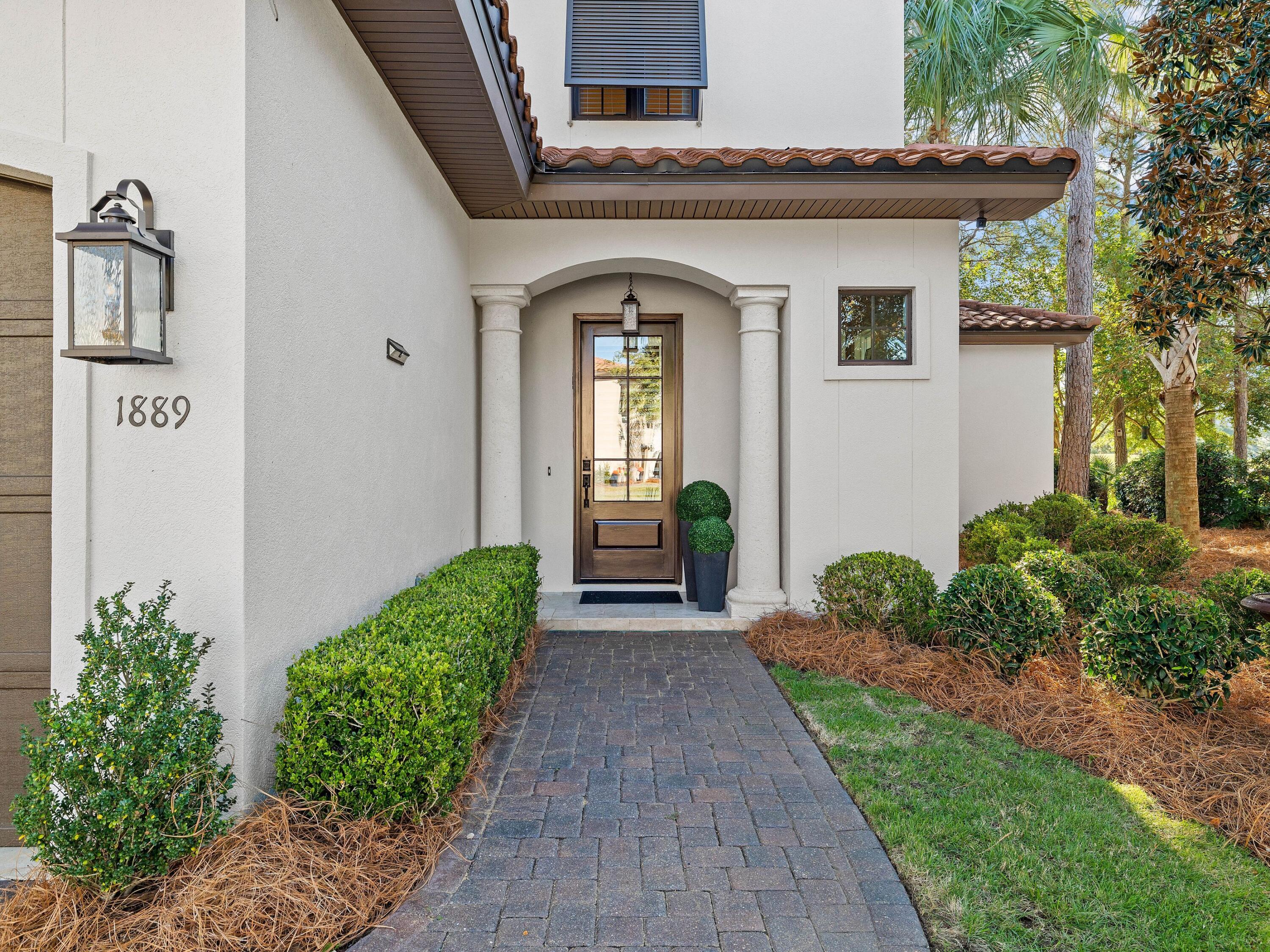 1889 Baytowne Loop