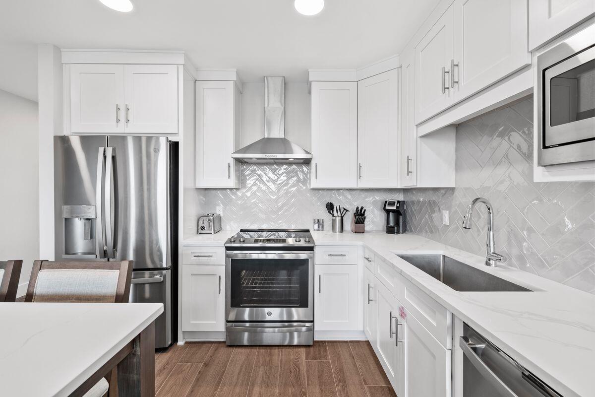 206 Henderson Resort Way, 5102