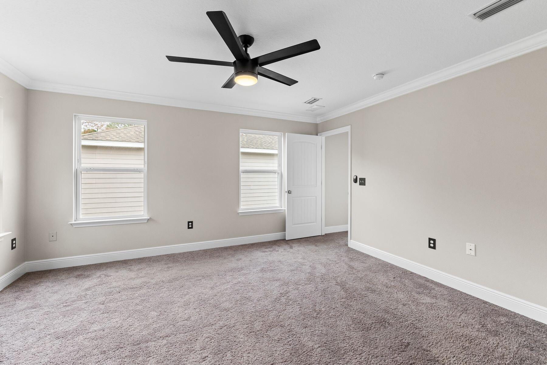 130 Mosaic Oaks Circle