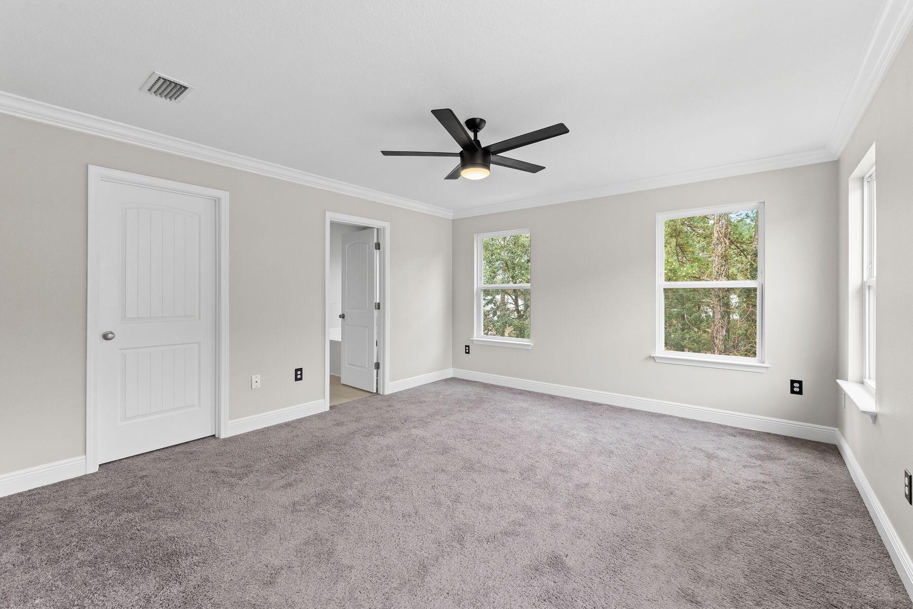 130 Mosaic Oaks Circle