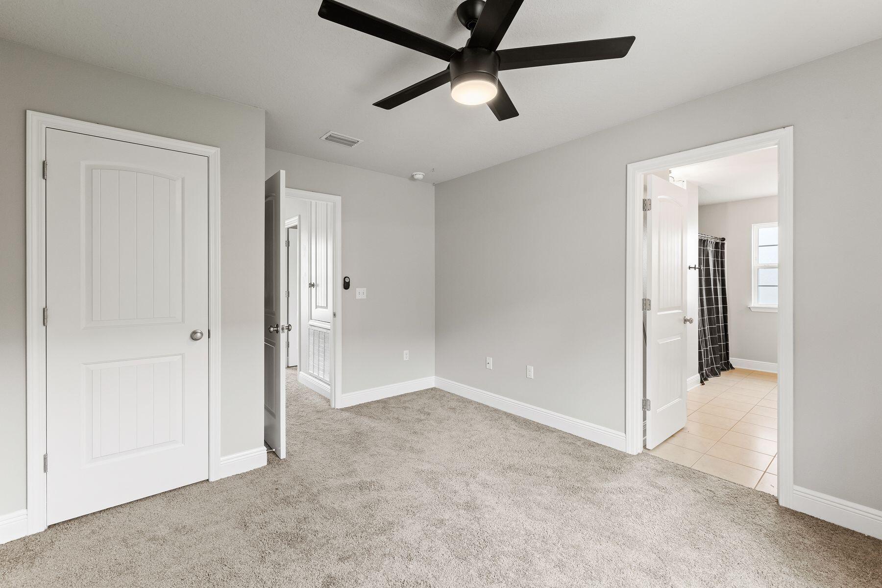 130 Mosaic Oaks Circle