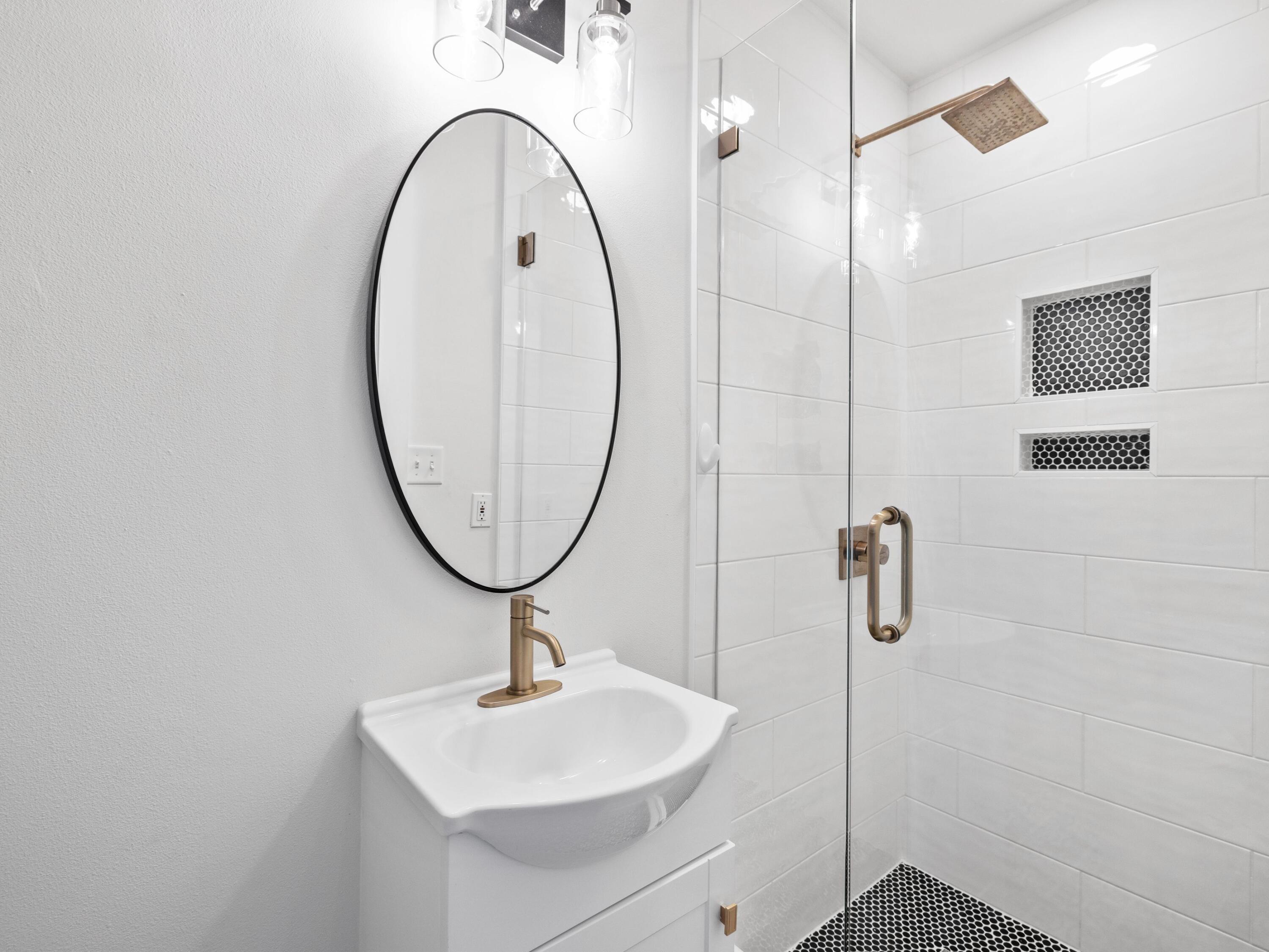 209 Blue Mountain Road, 302