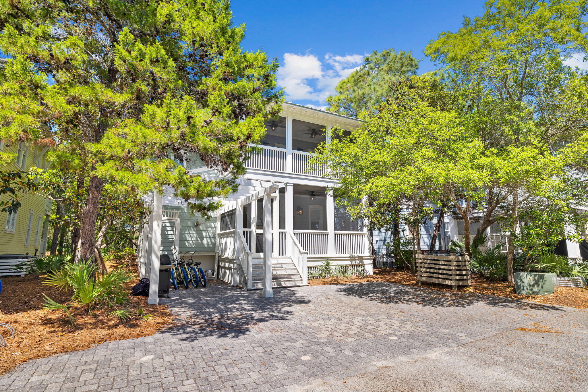 642 Western Lake Drive