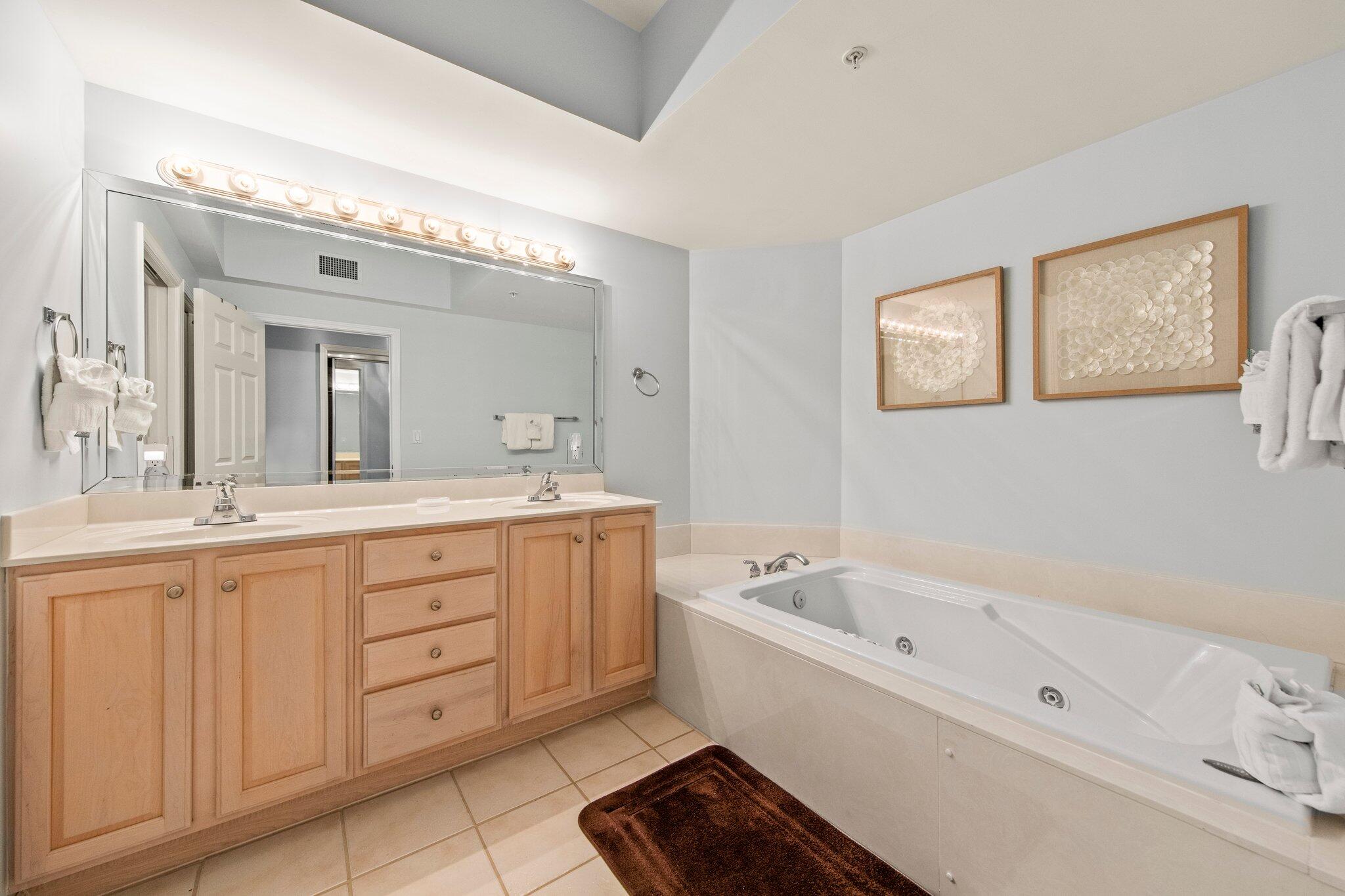 1050 Highway 98, UNIT 606