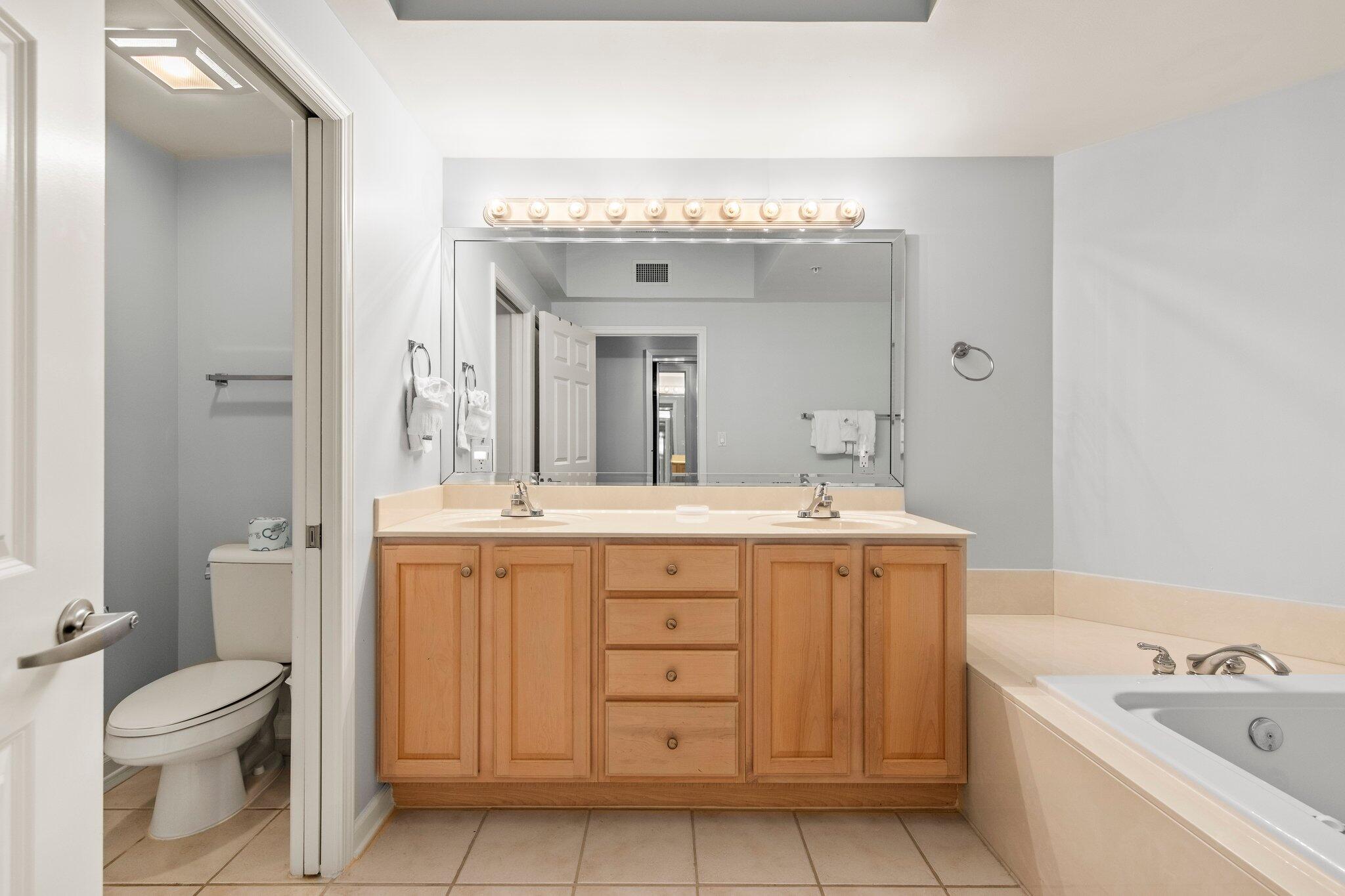 1050 Highway 98, UNIT 606