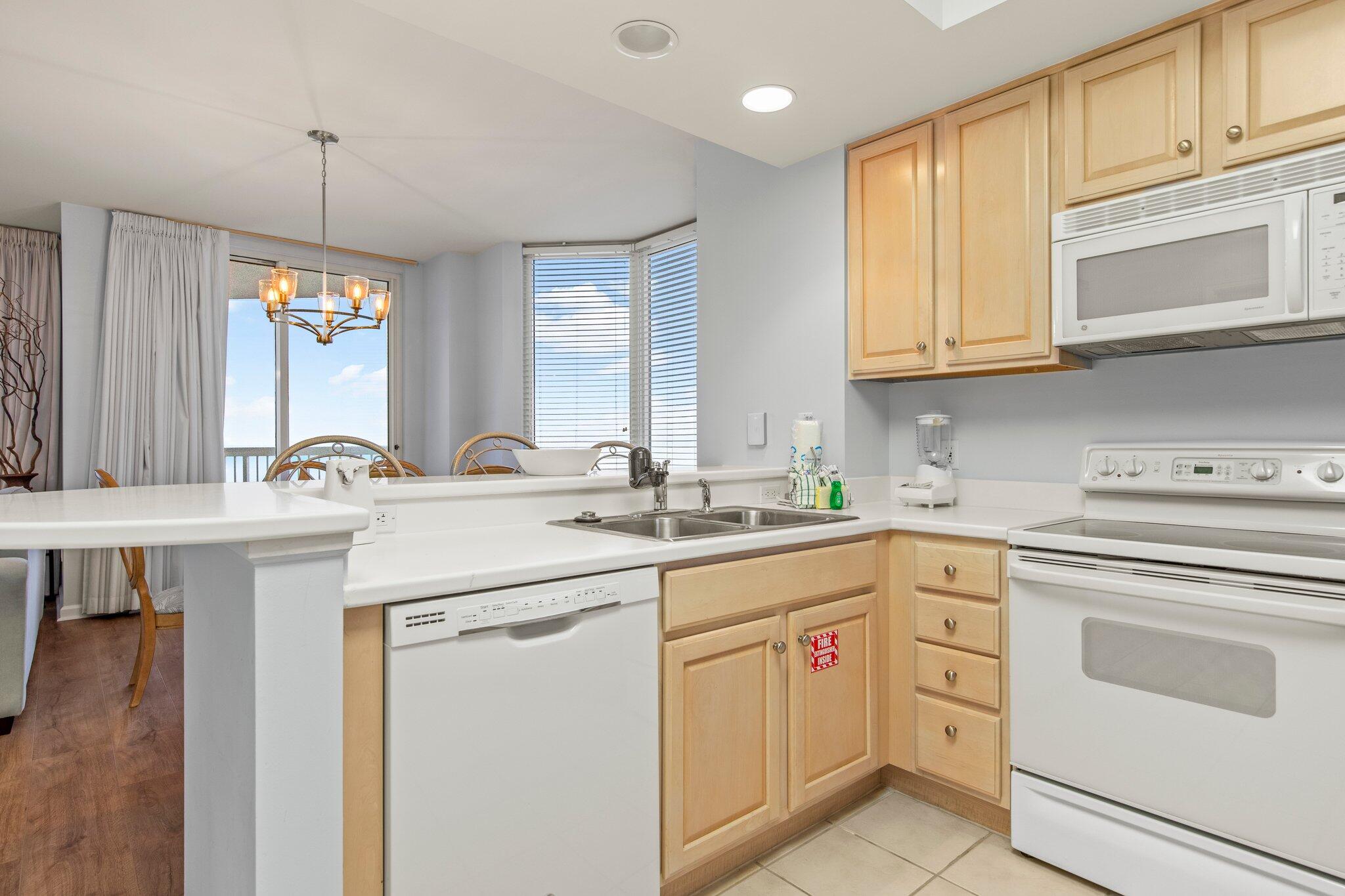 1050 Highway 98, UNIT 606