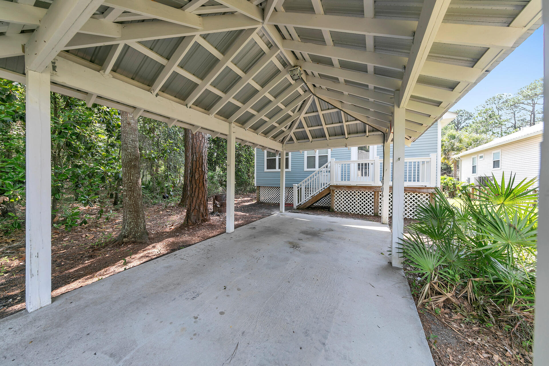 1536 N County Hwy 393