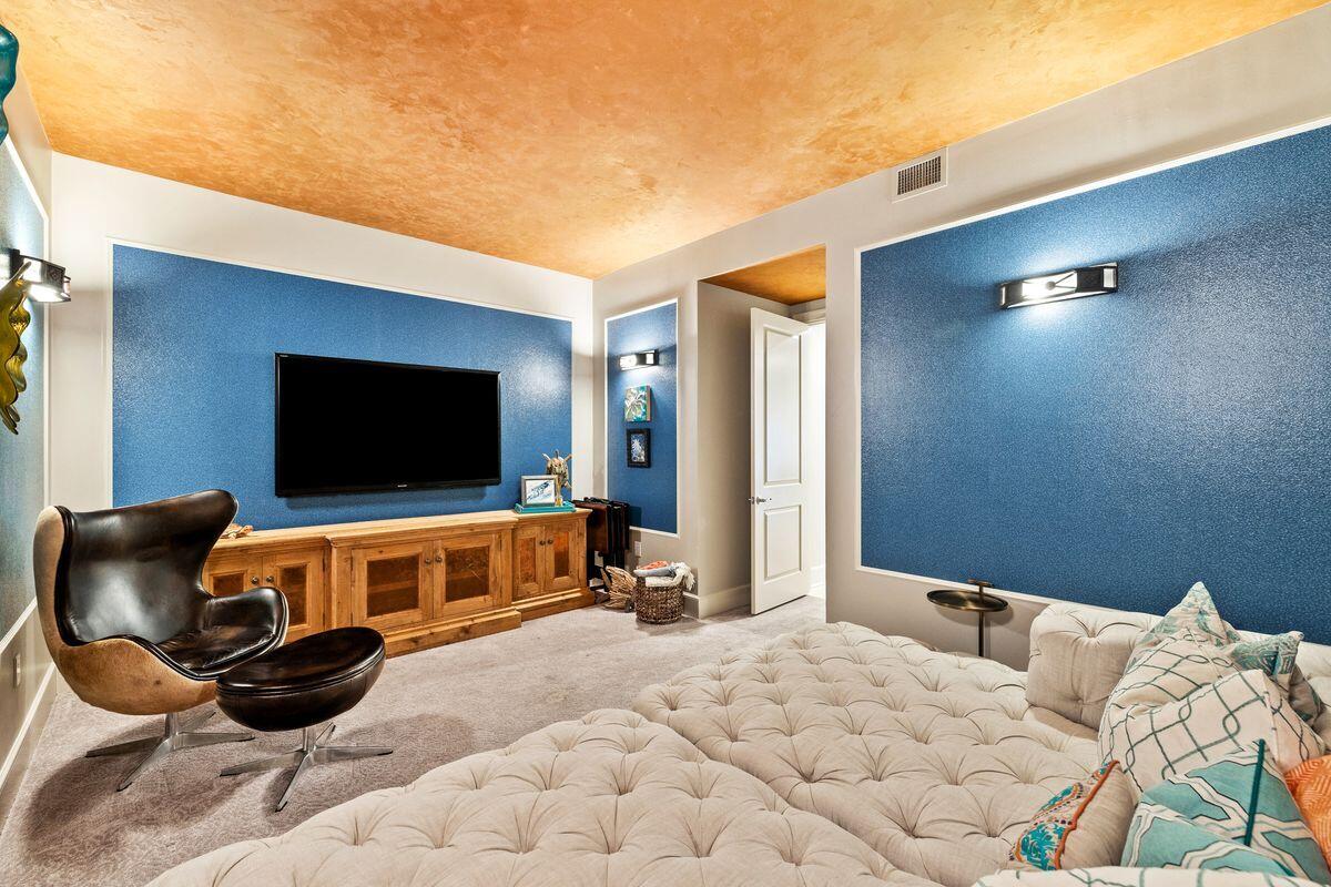 1363 W County Highway 30A, 3112