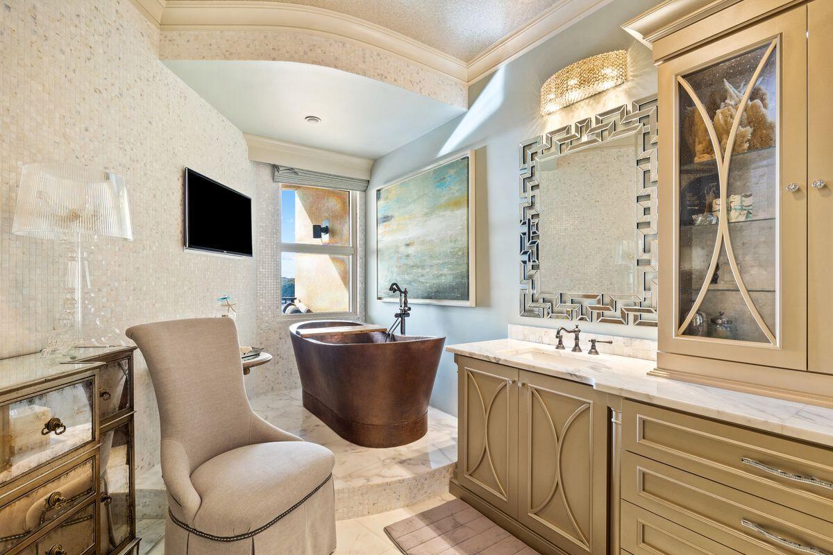 1363 W County Highway 30A, 3112