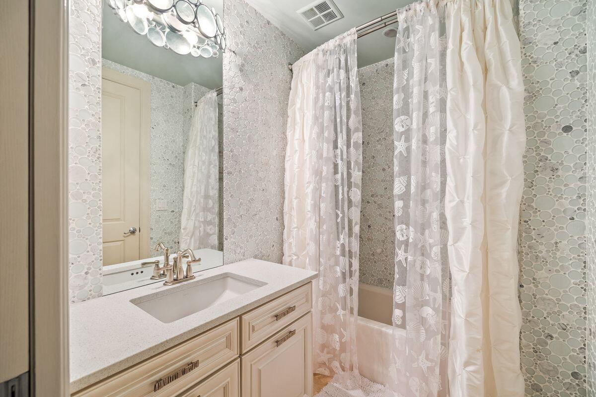 1363 W County Highway 30A, 3112