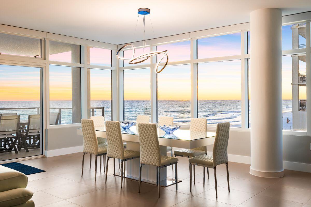 1900 Scenic Highway 98, 302