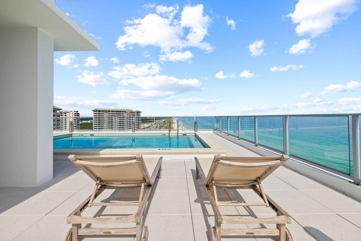 1900 Scenic Highway 98, 302