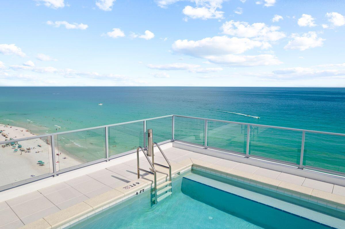 1900 Scenic Highway 98, 302