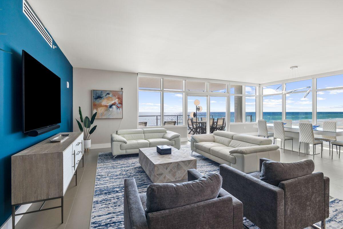 1900 Scenic Highway 98, 302