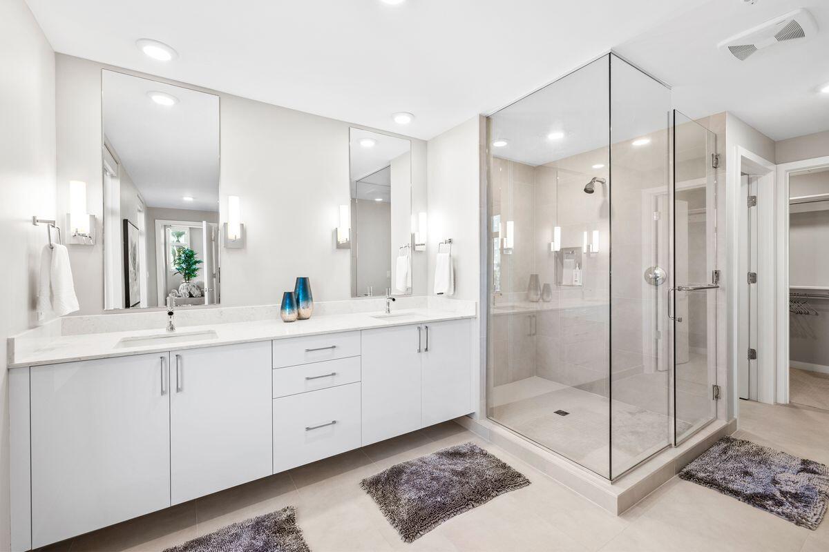 1900 Scenic Highway 98, 302