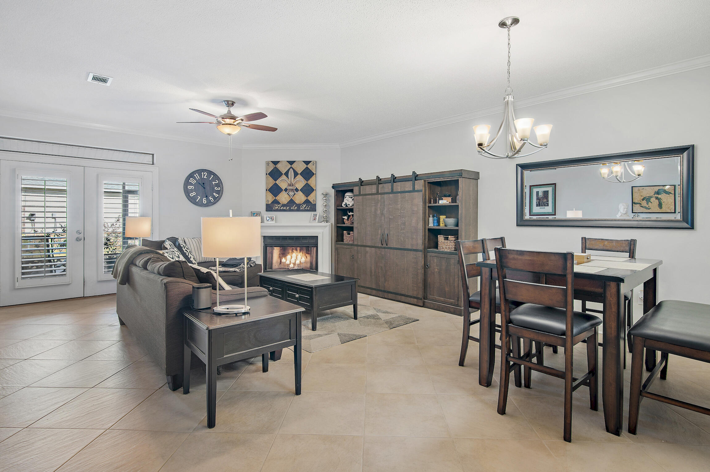 192 Calle Escada, 97A