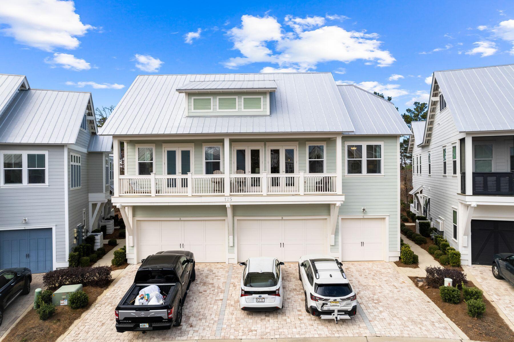 125 W Pine Lands Loop, C