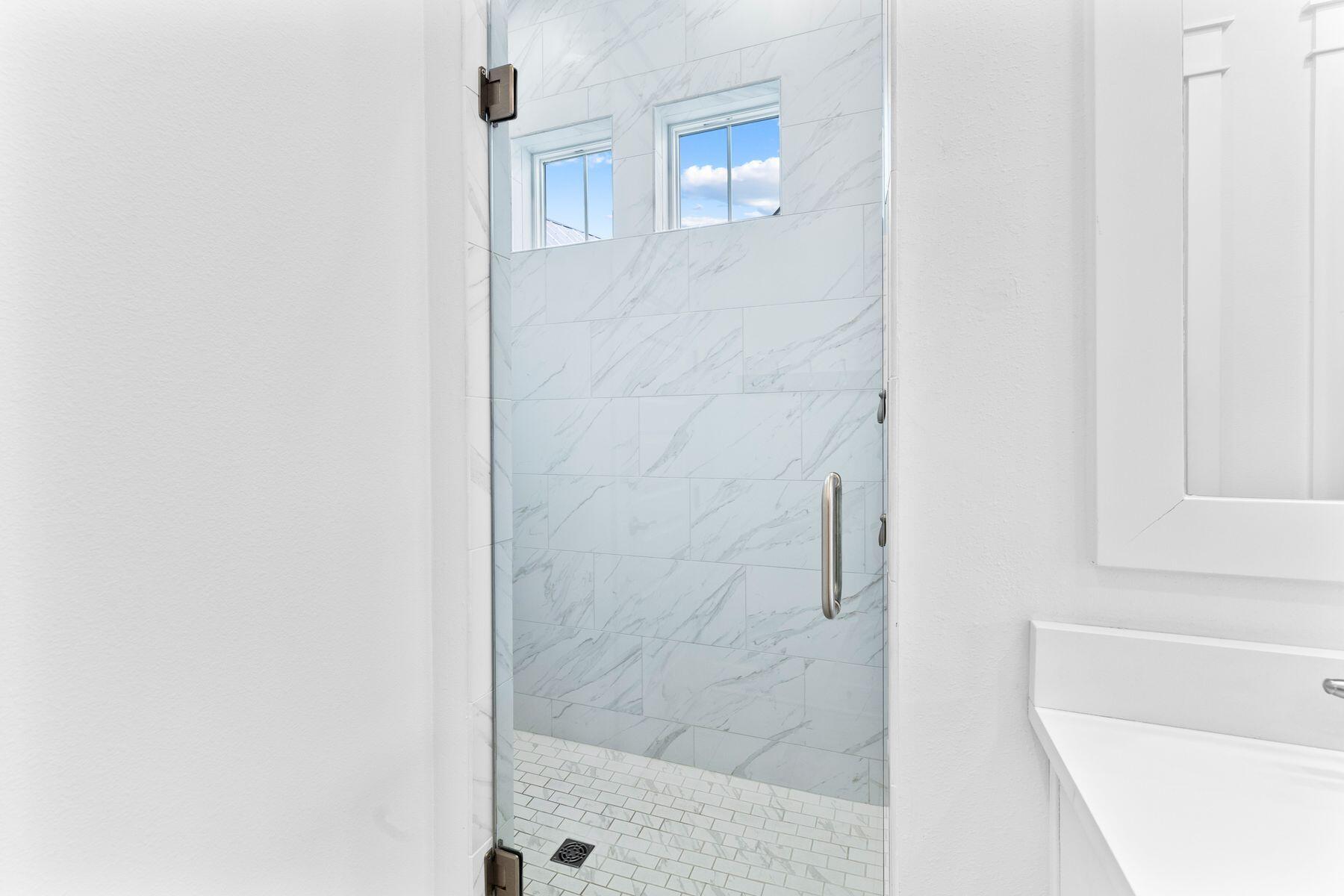 125 W Pine Lands Loop, C