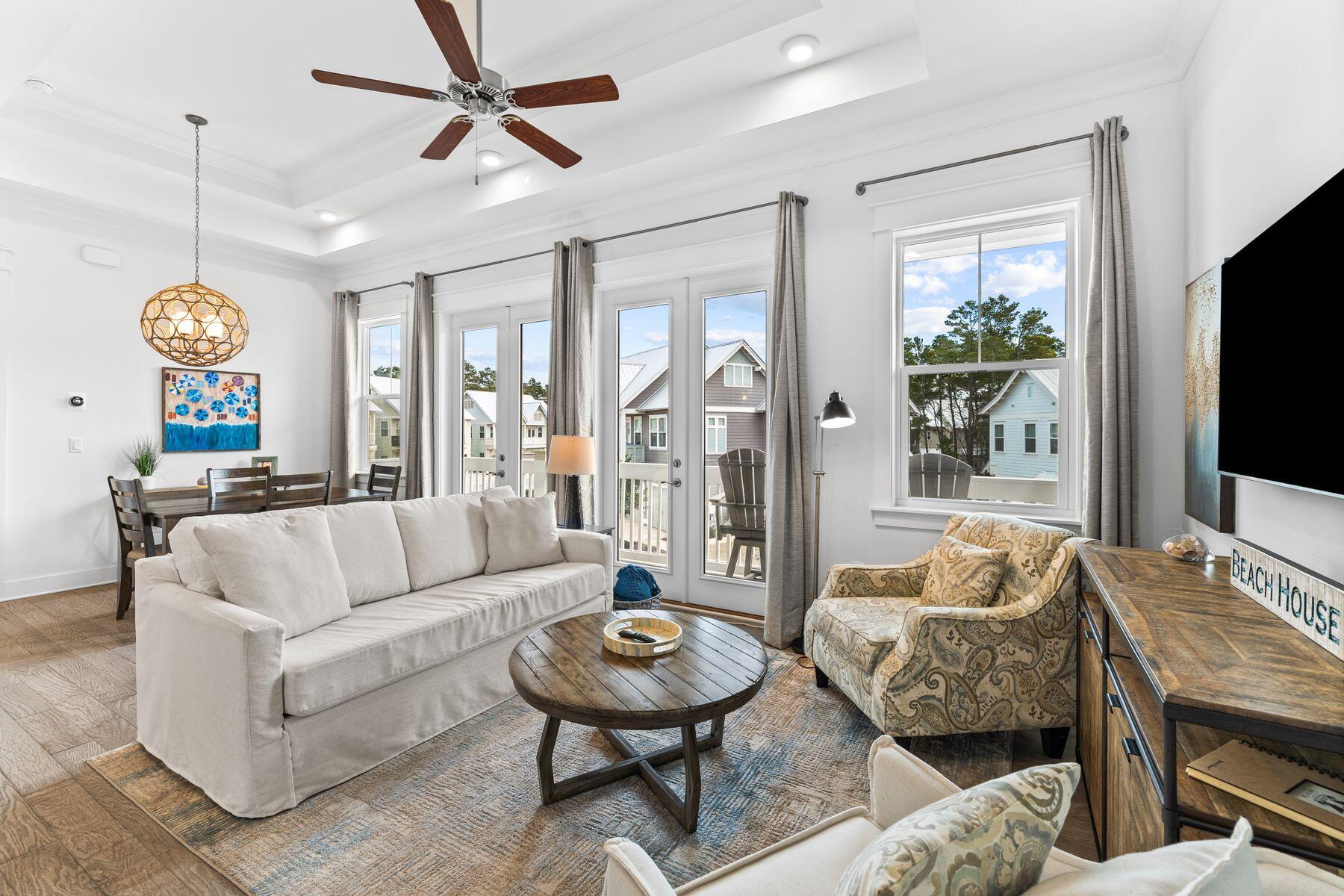 125 W Pine Lands Loop, C