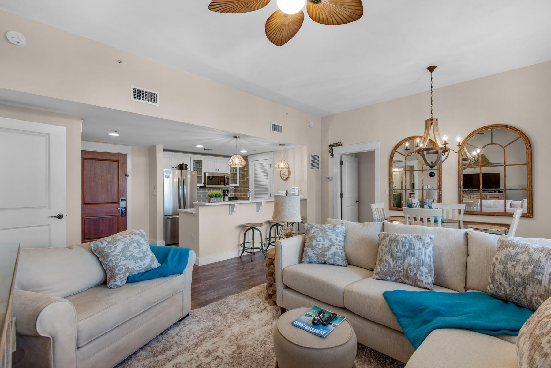 9200 Baytowne Wharf Boulevard, 545/547