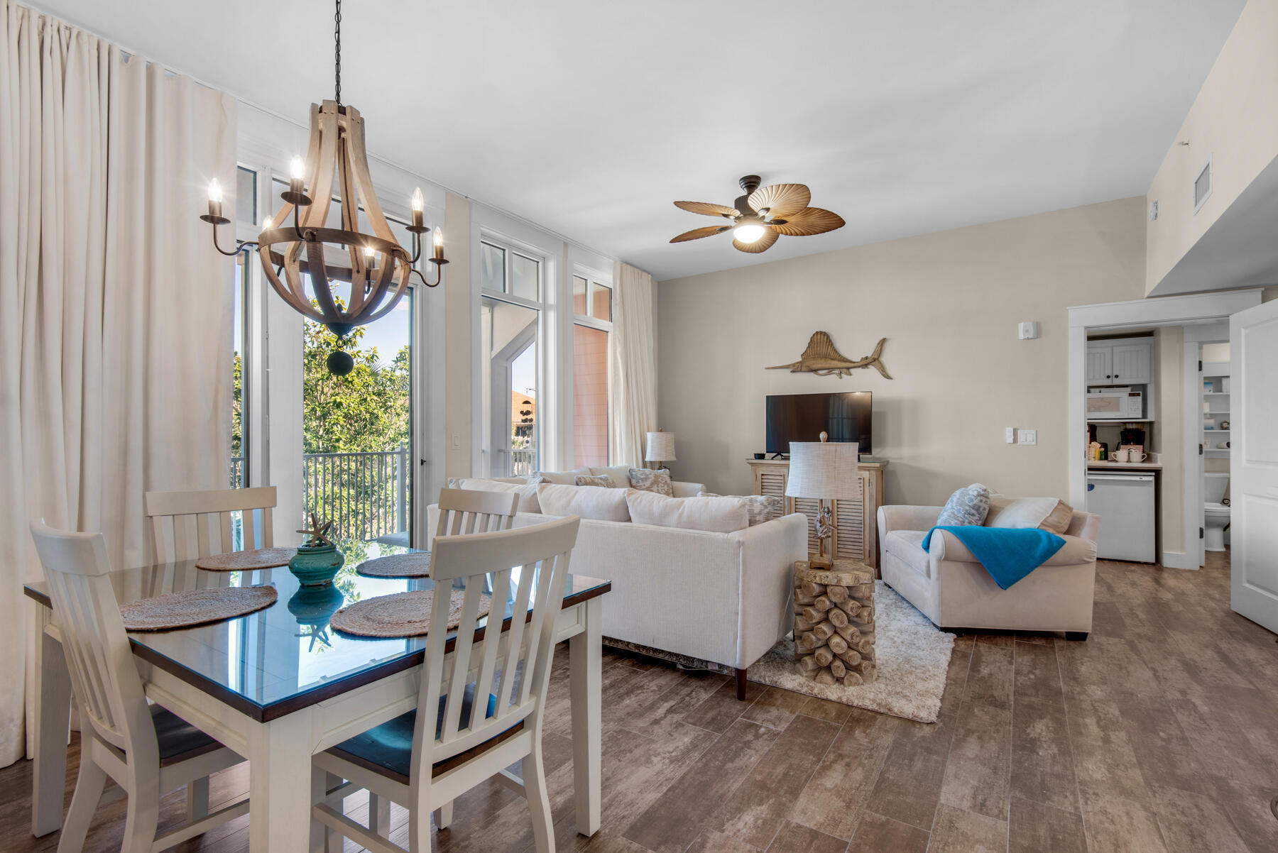 9200 Baytowne Wharf Boulevard, 545/547