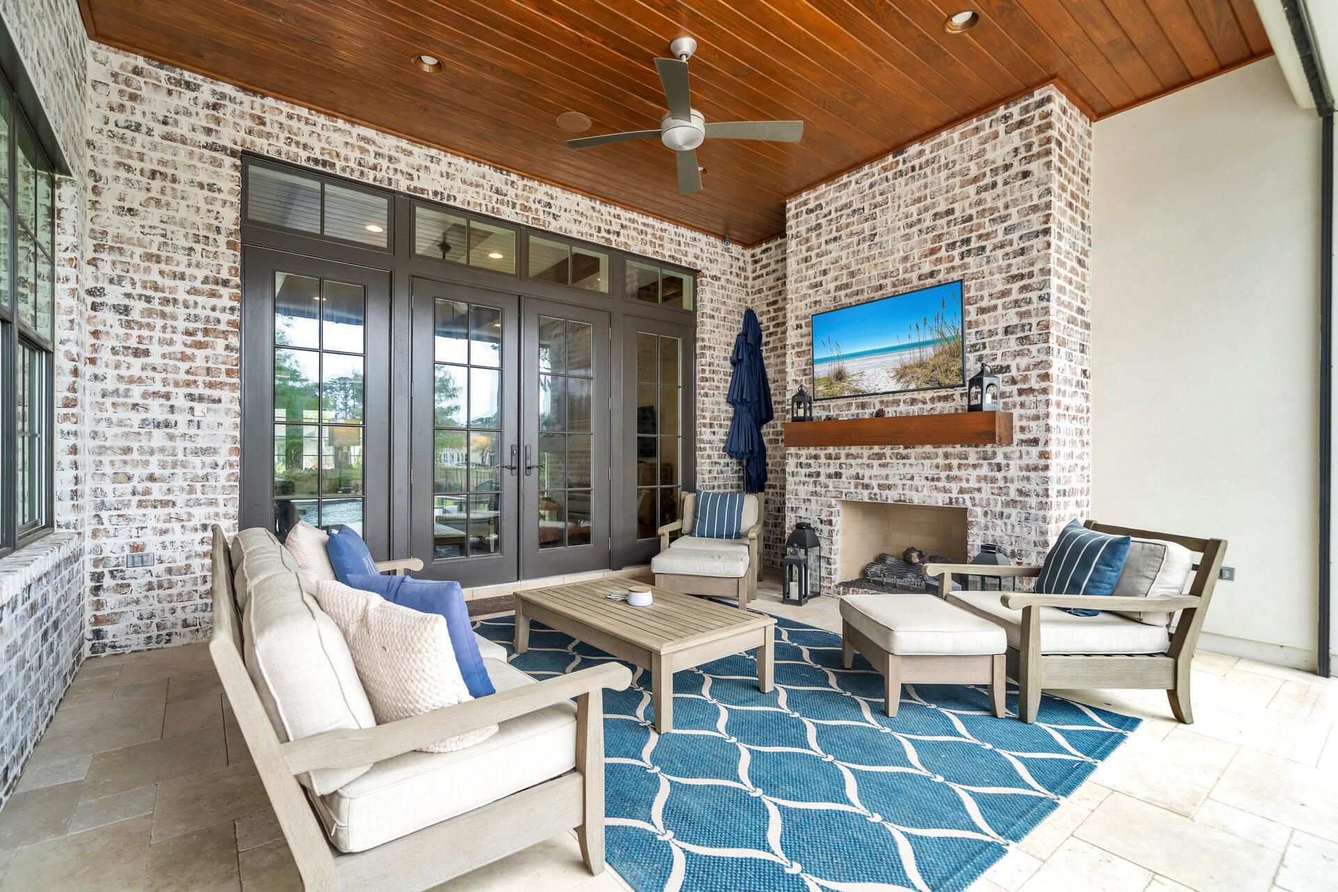 1542 N Baytowne Avenue