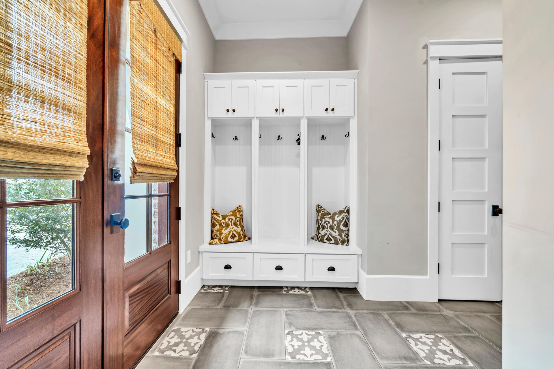 1542 N Baytowne Avenue