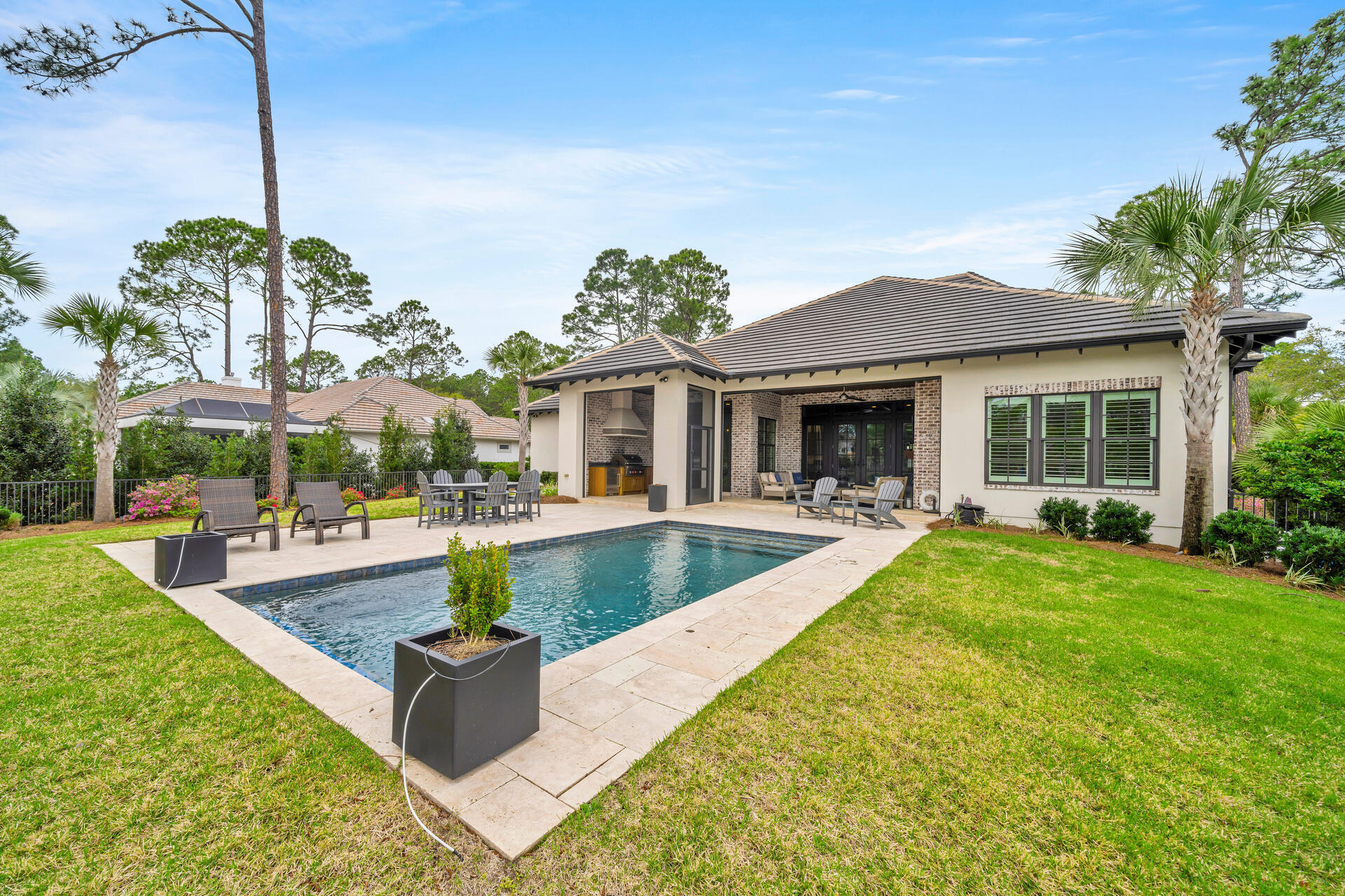 1542 N Baytowne Avenue