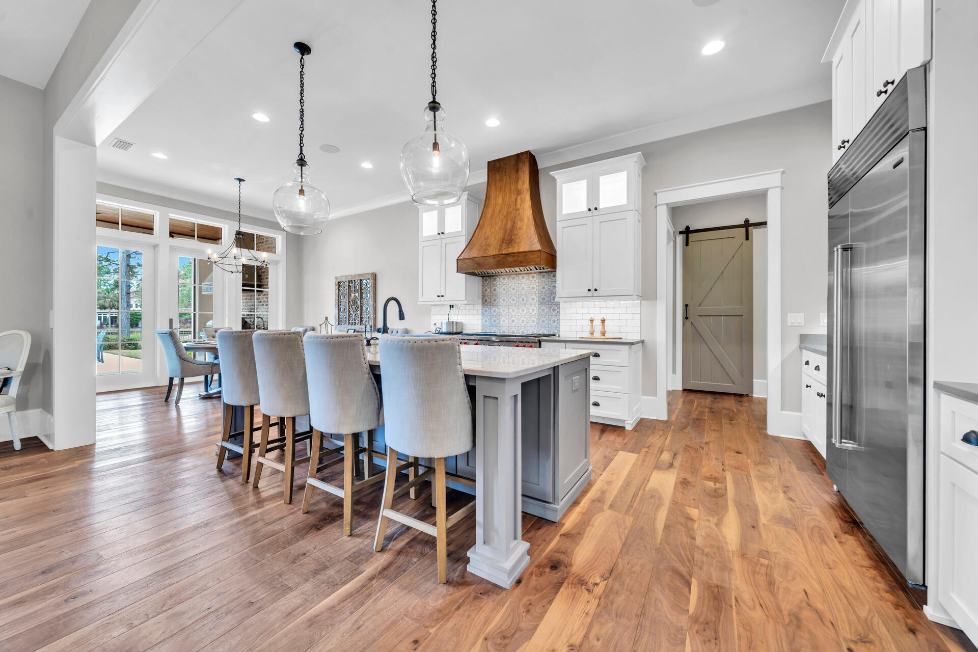 1542 N Baytowne Avenue