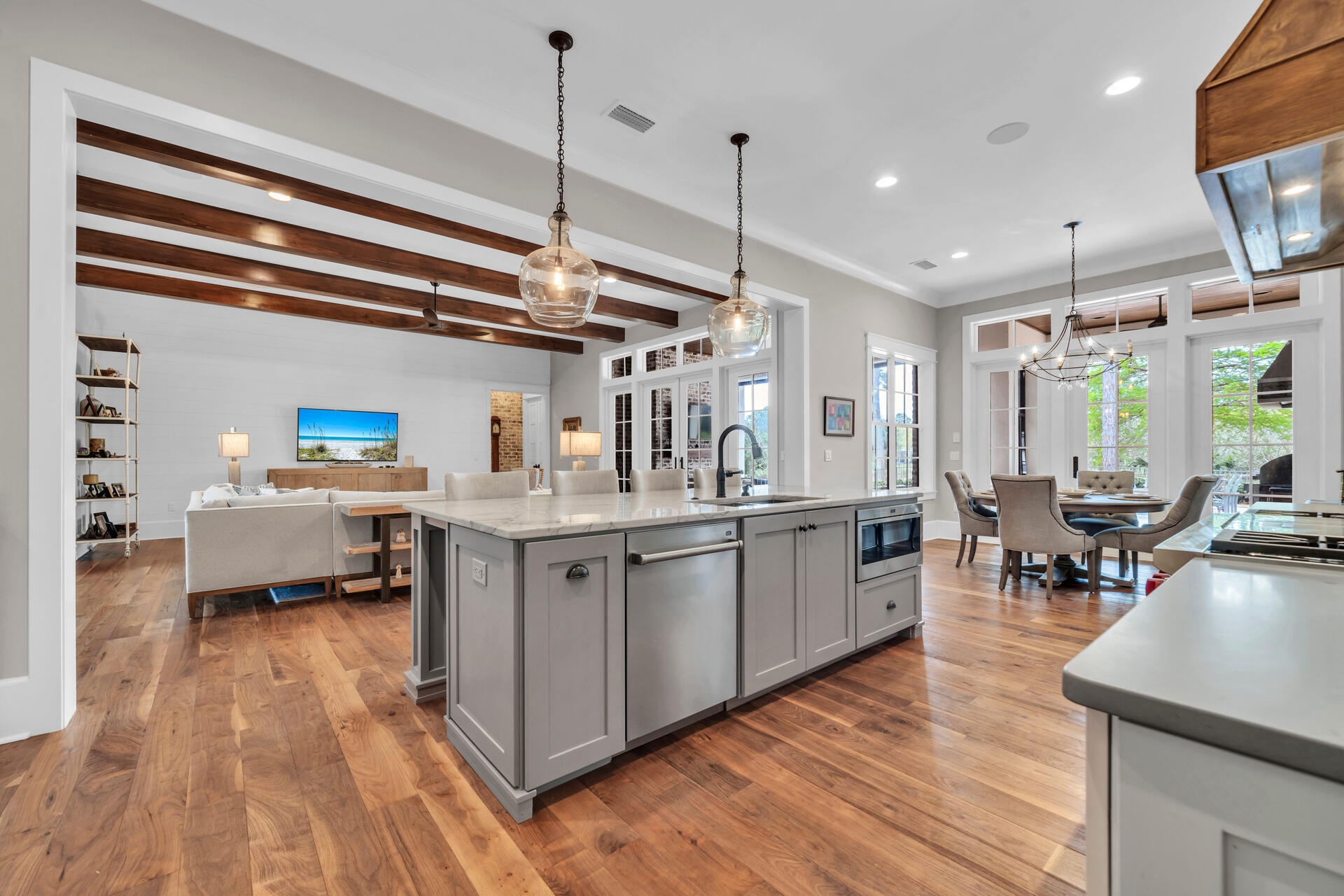 1542 N Baytowne Avenue