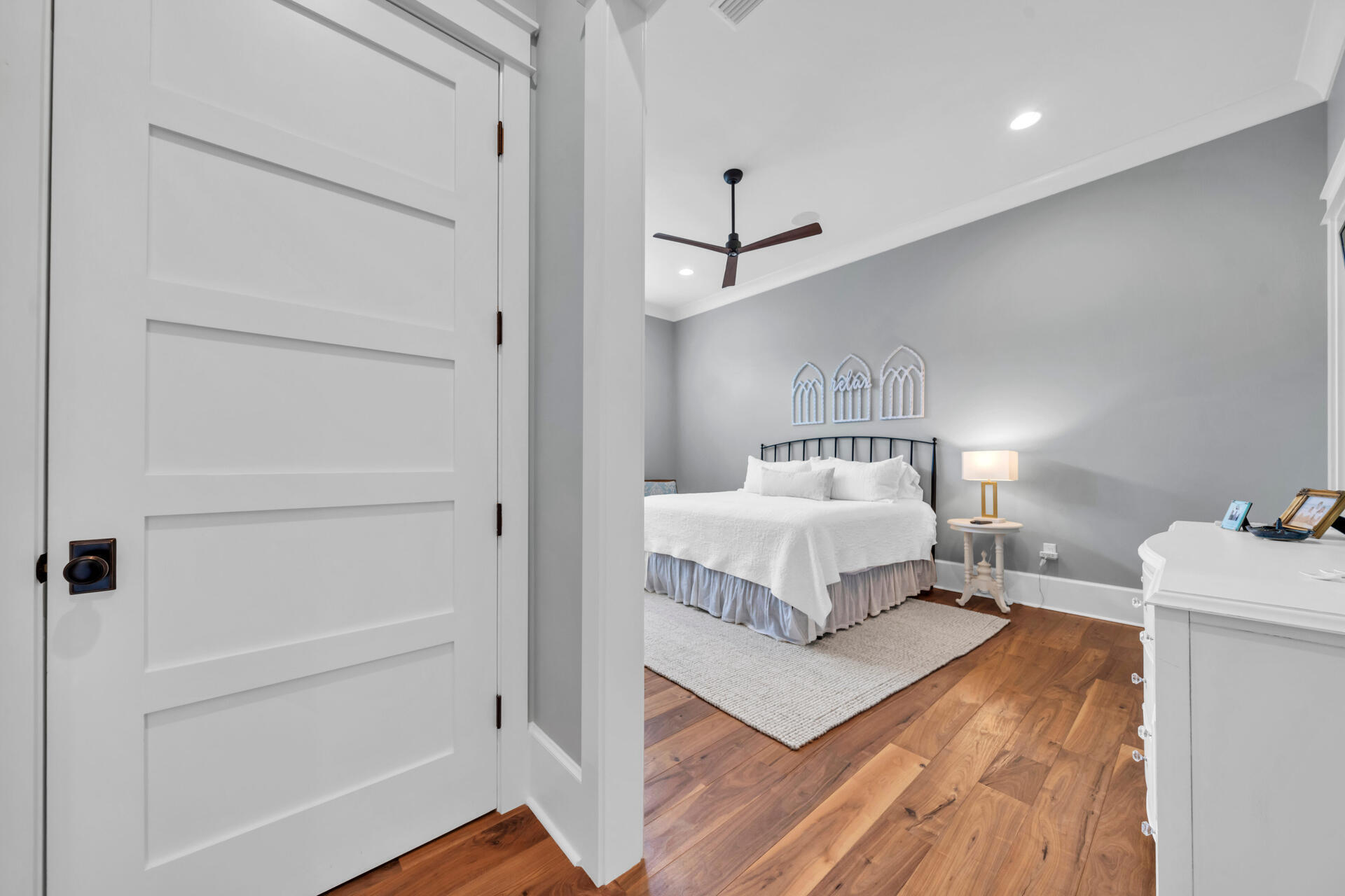 1542 N Baytowne Avenue