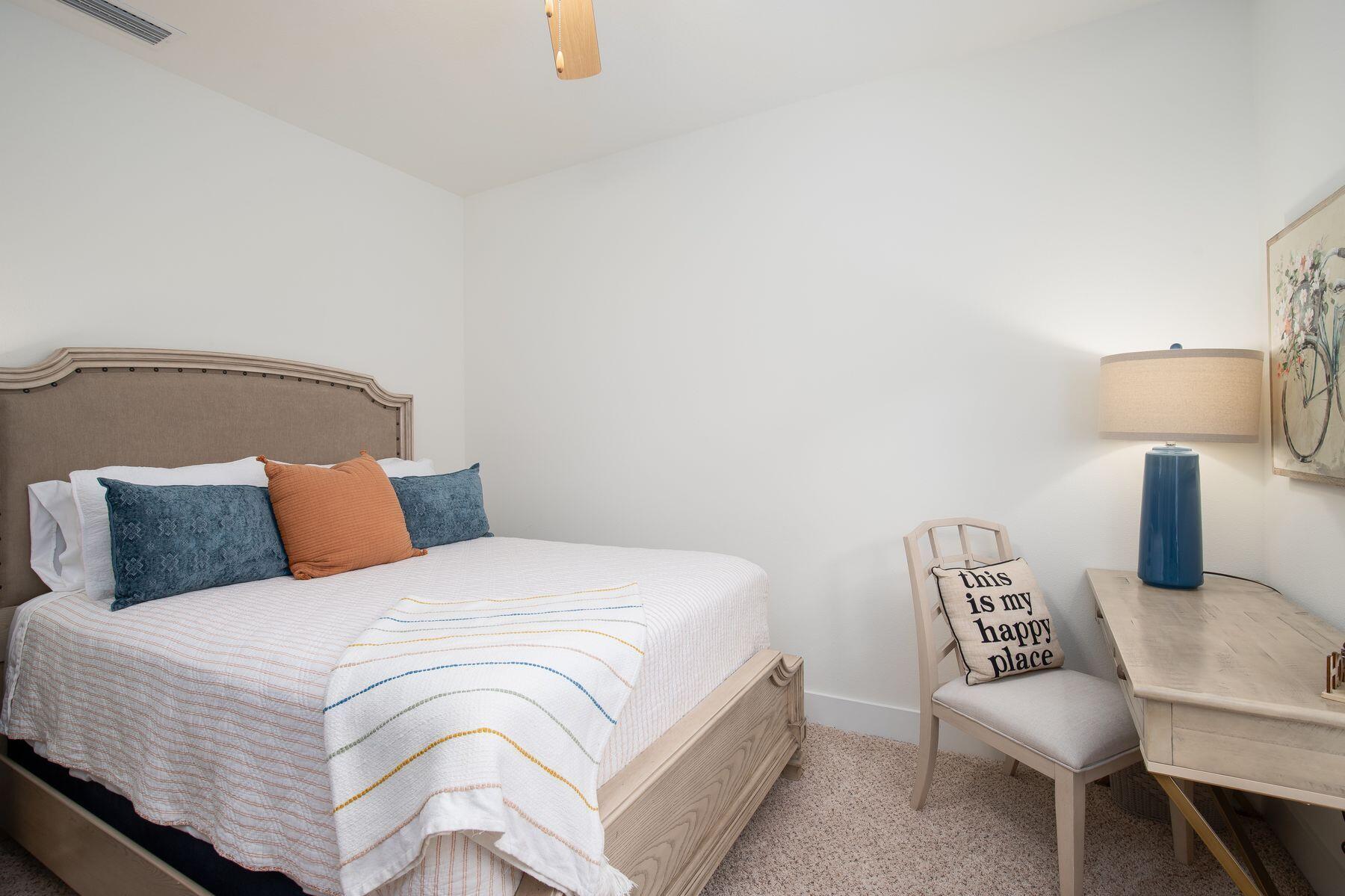 100 Grande Pointe Circle