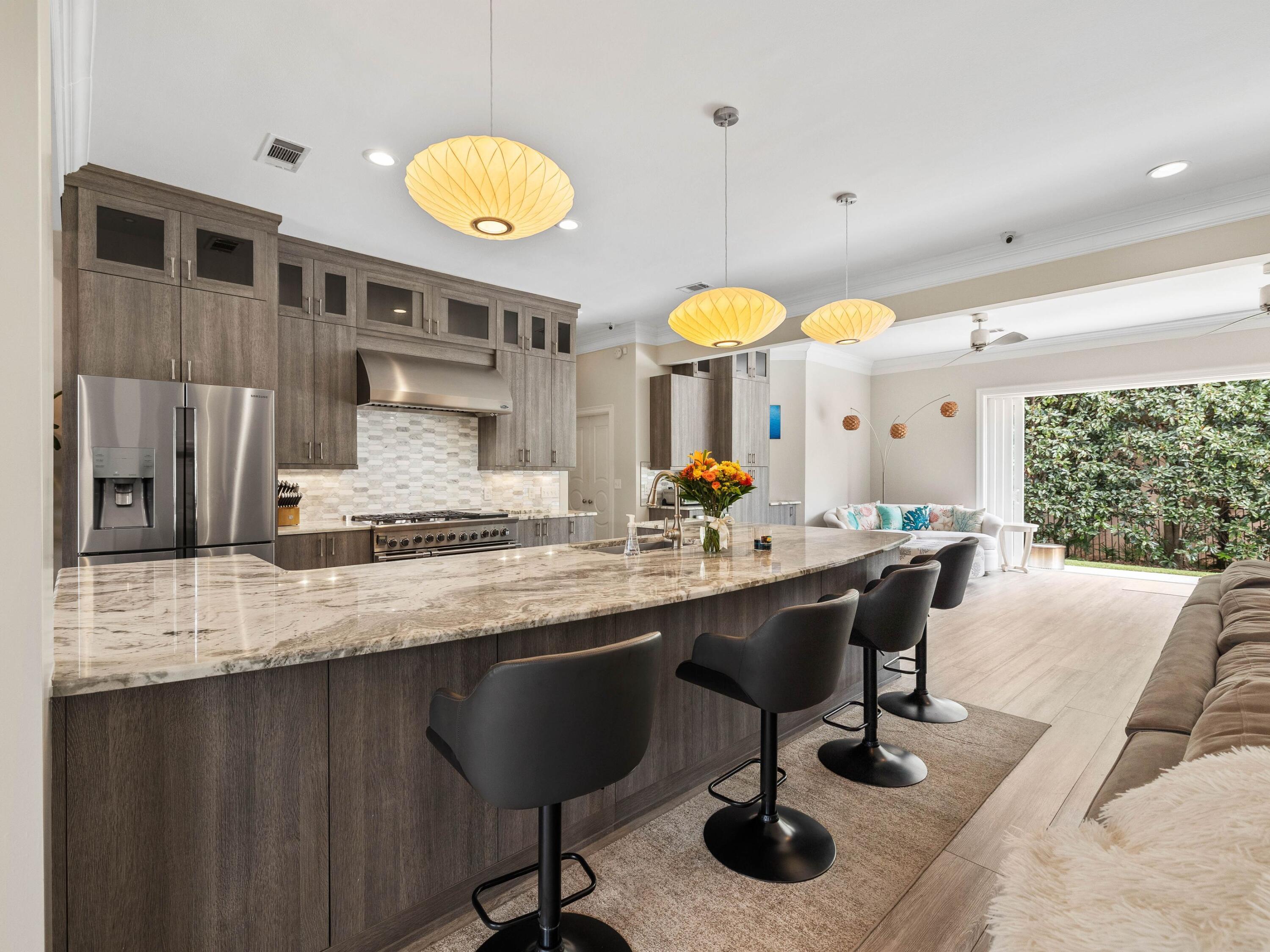 90 Emerald Ridge