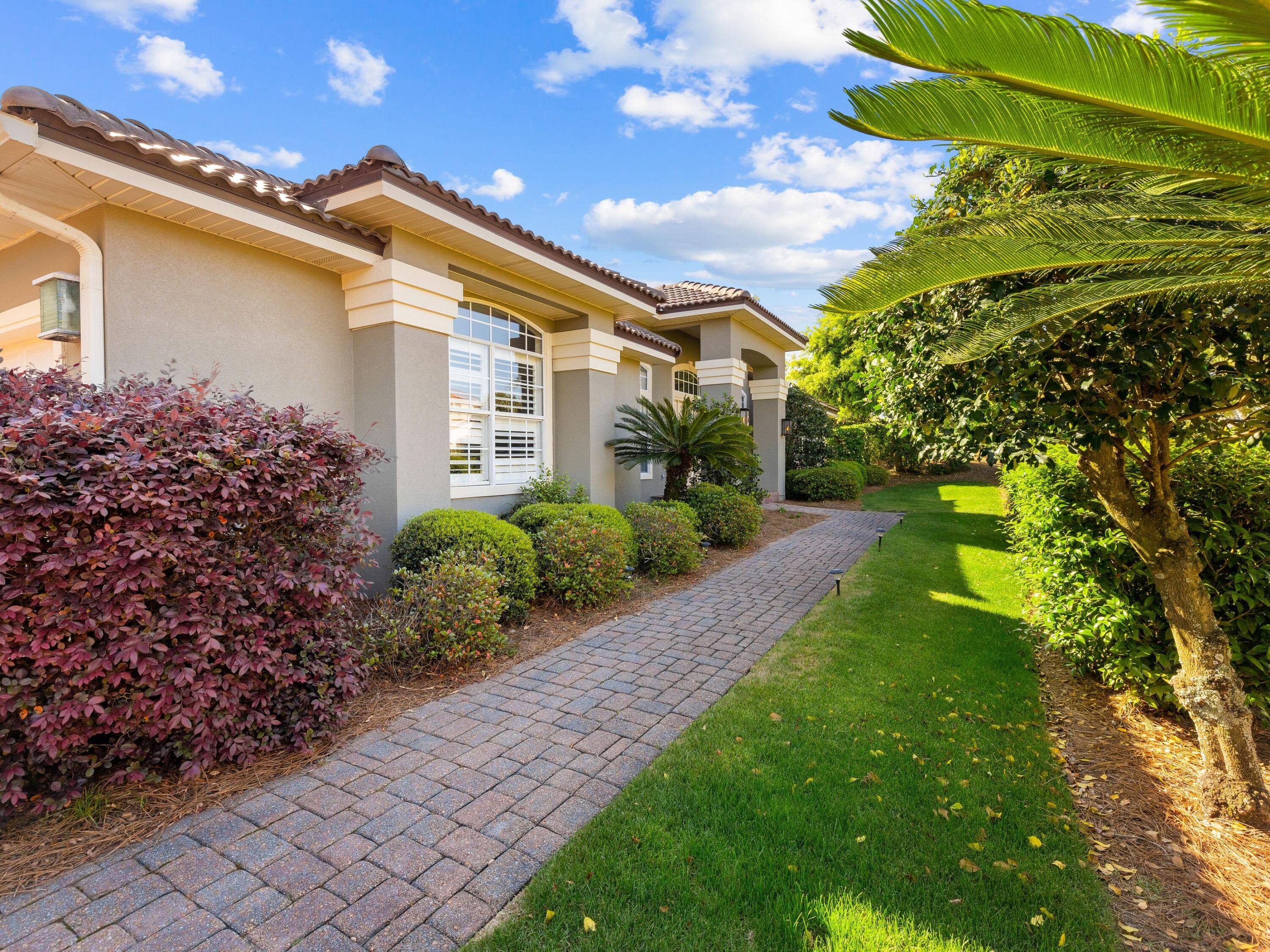 90 Emerald Ridge