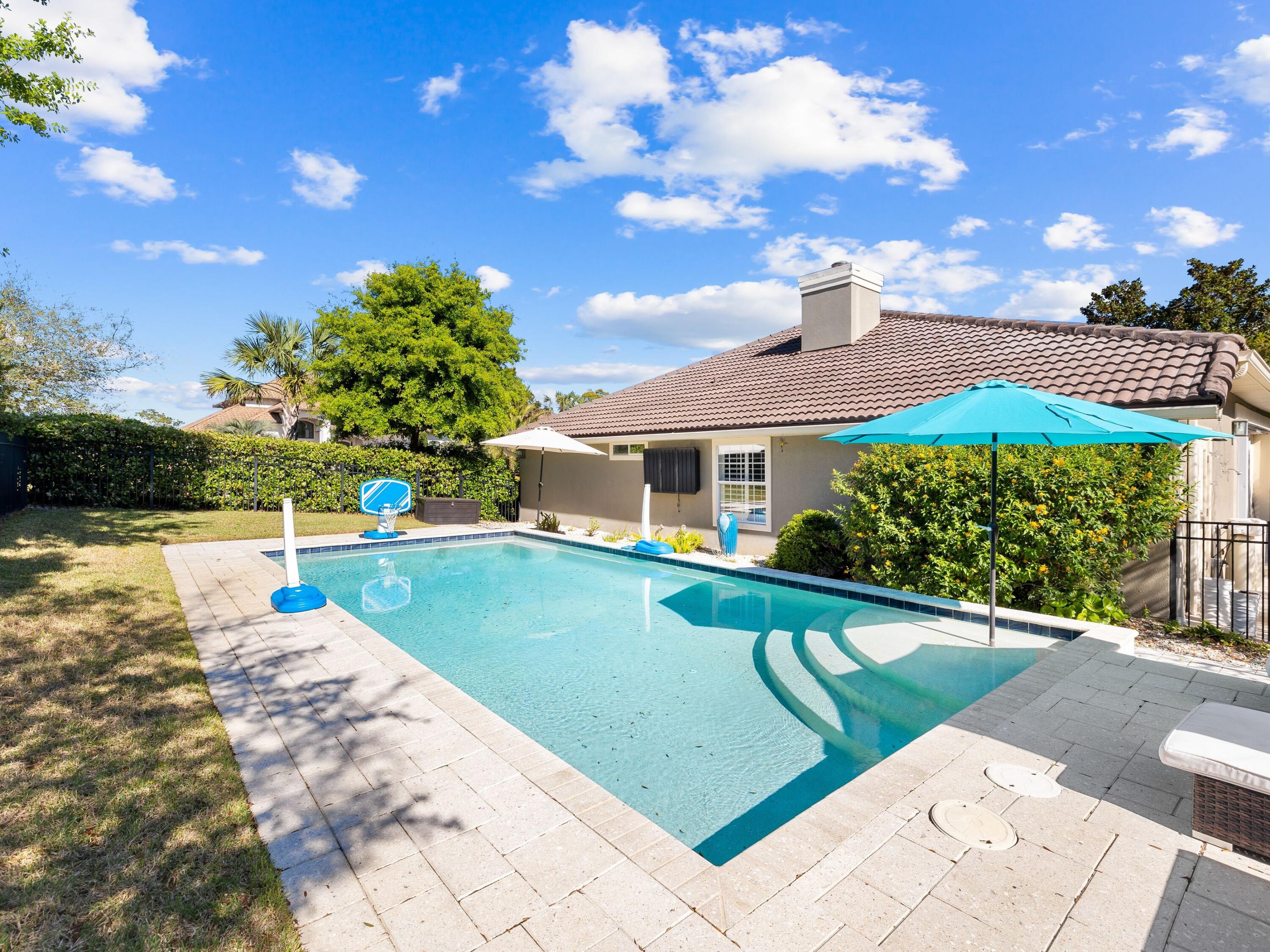 90 Emerald Ridge