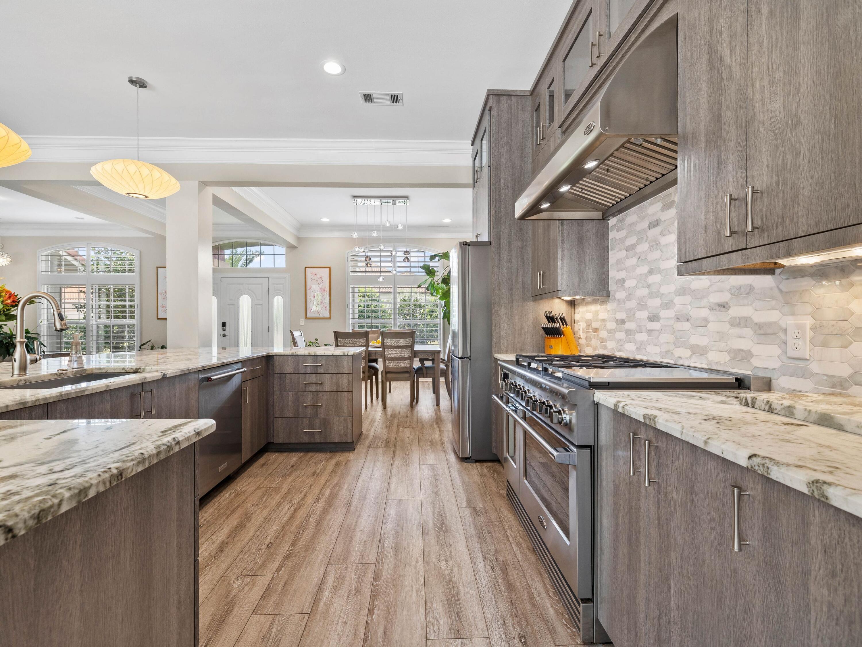 90 Emerald Ridge