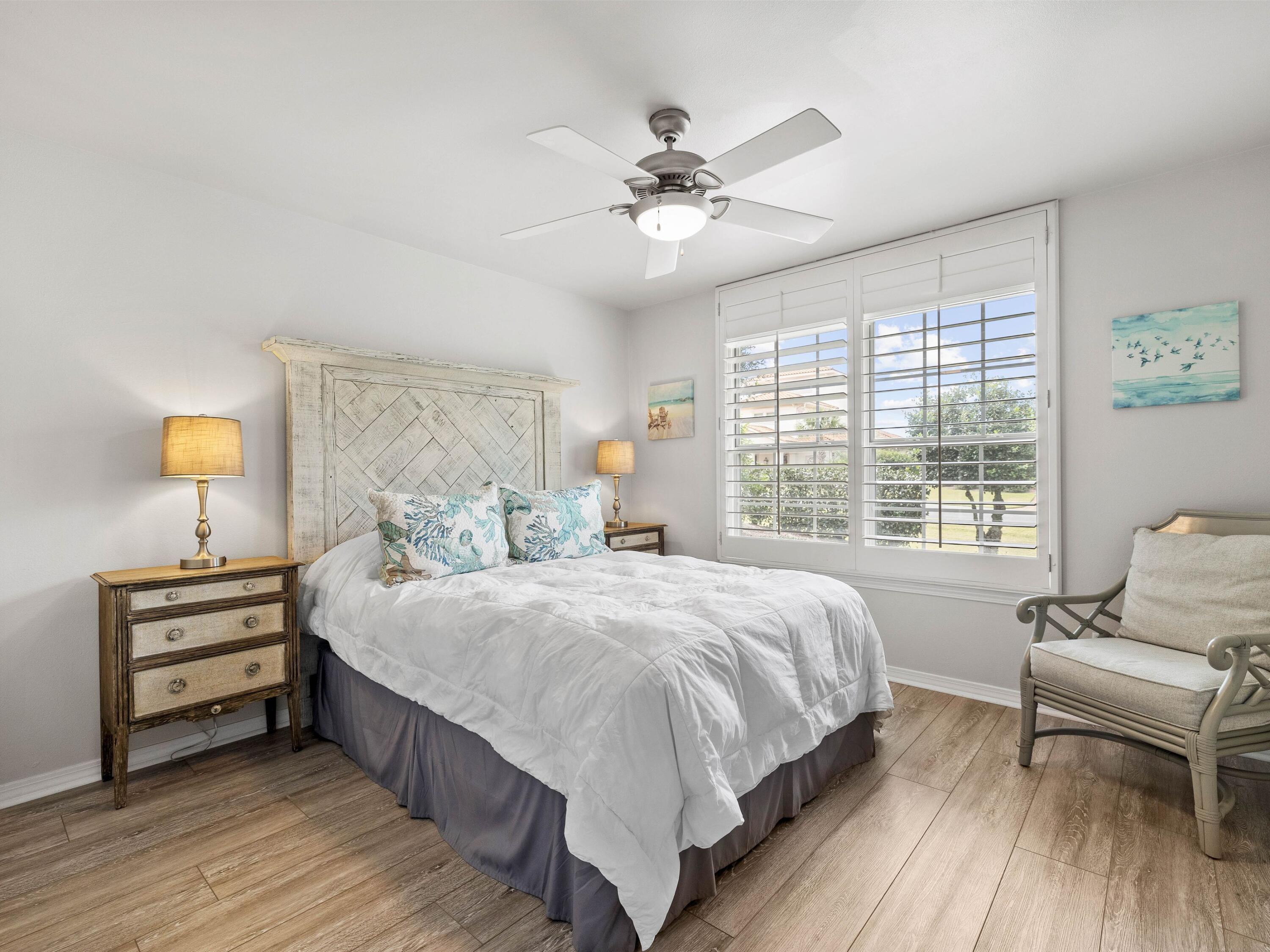 90 Emerald Ridge